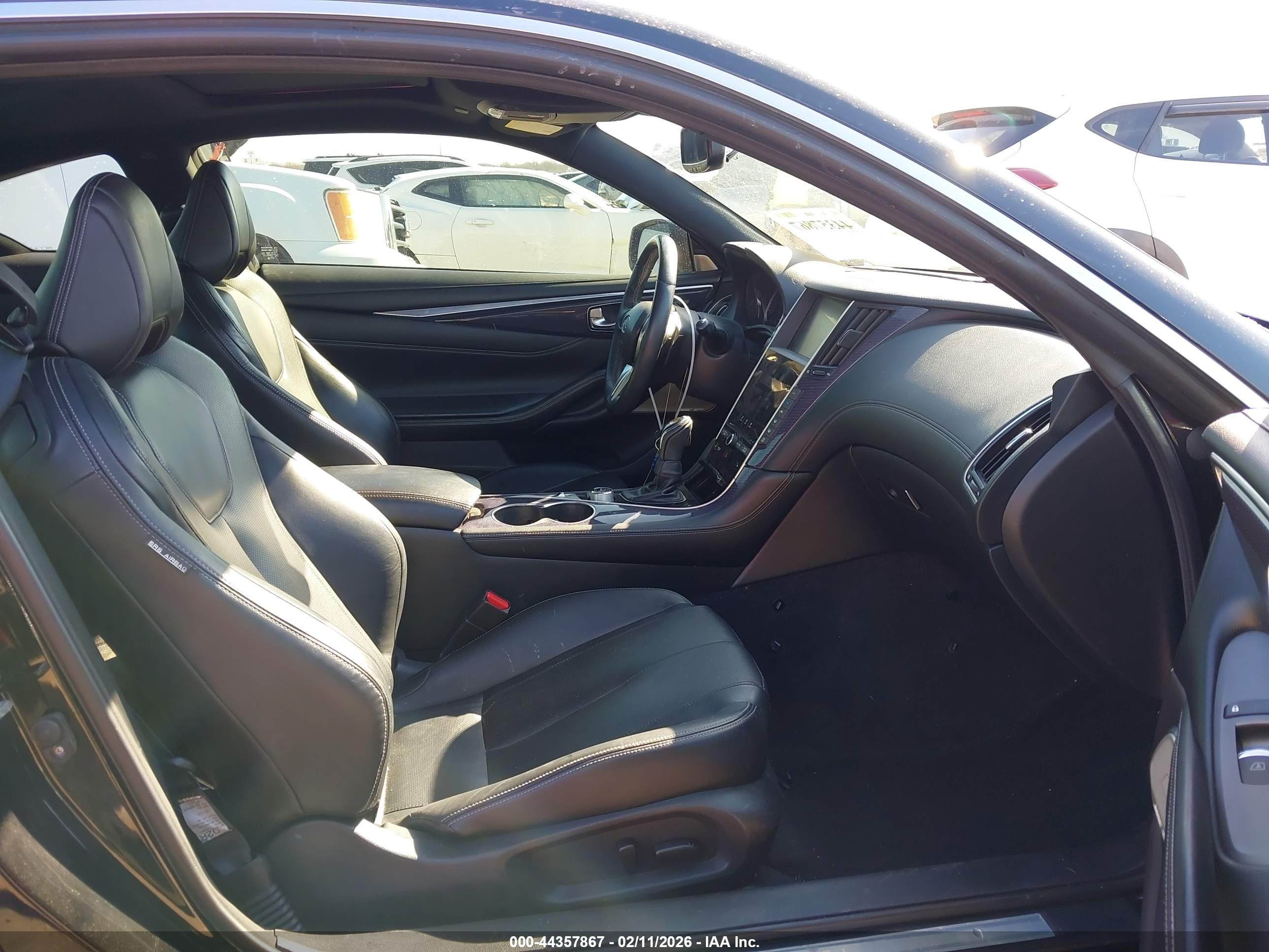 INFINITI Q60 image 5