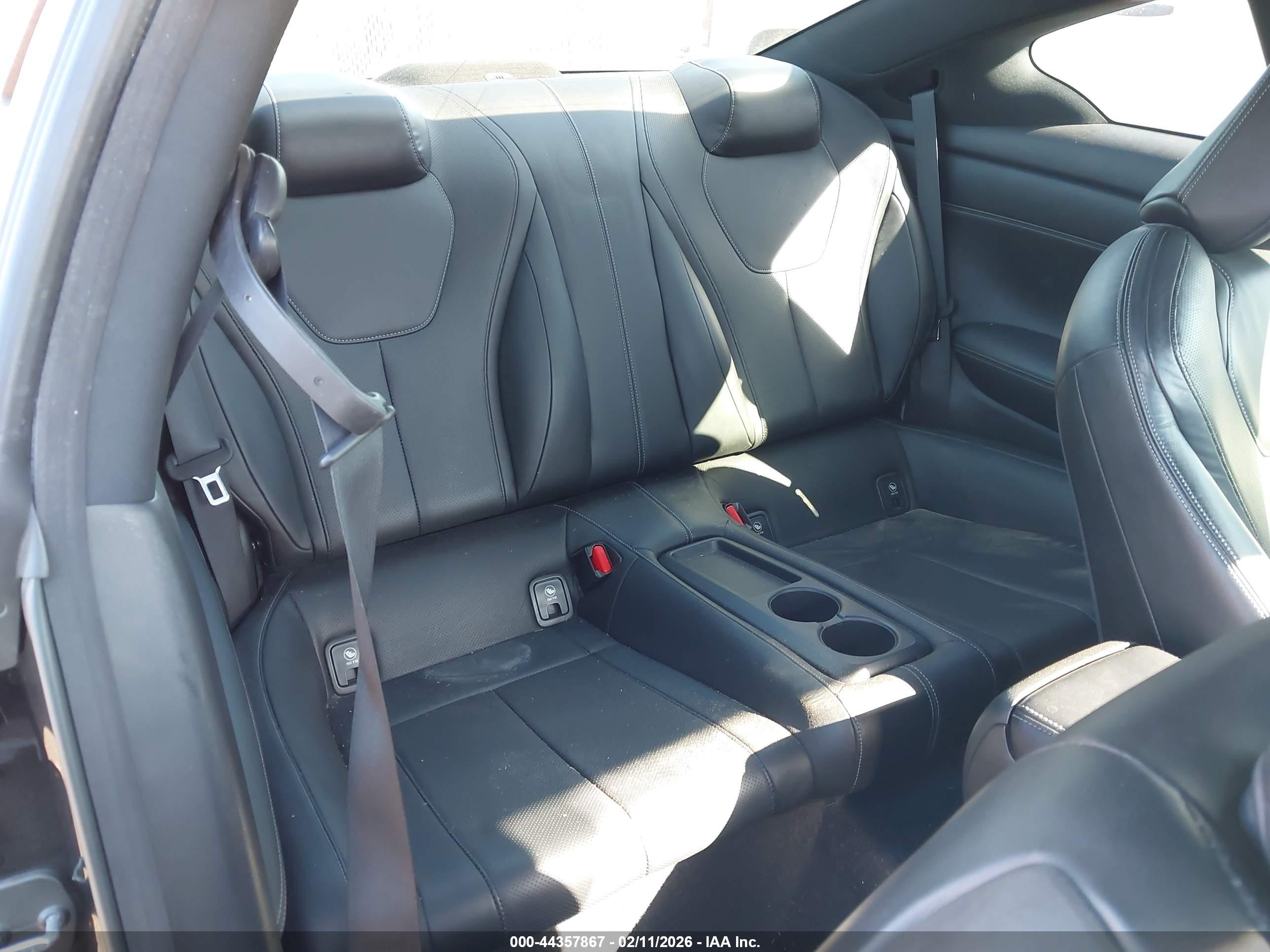 INFINITI Q60 image 8