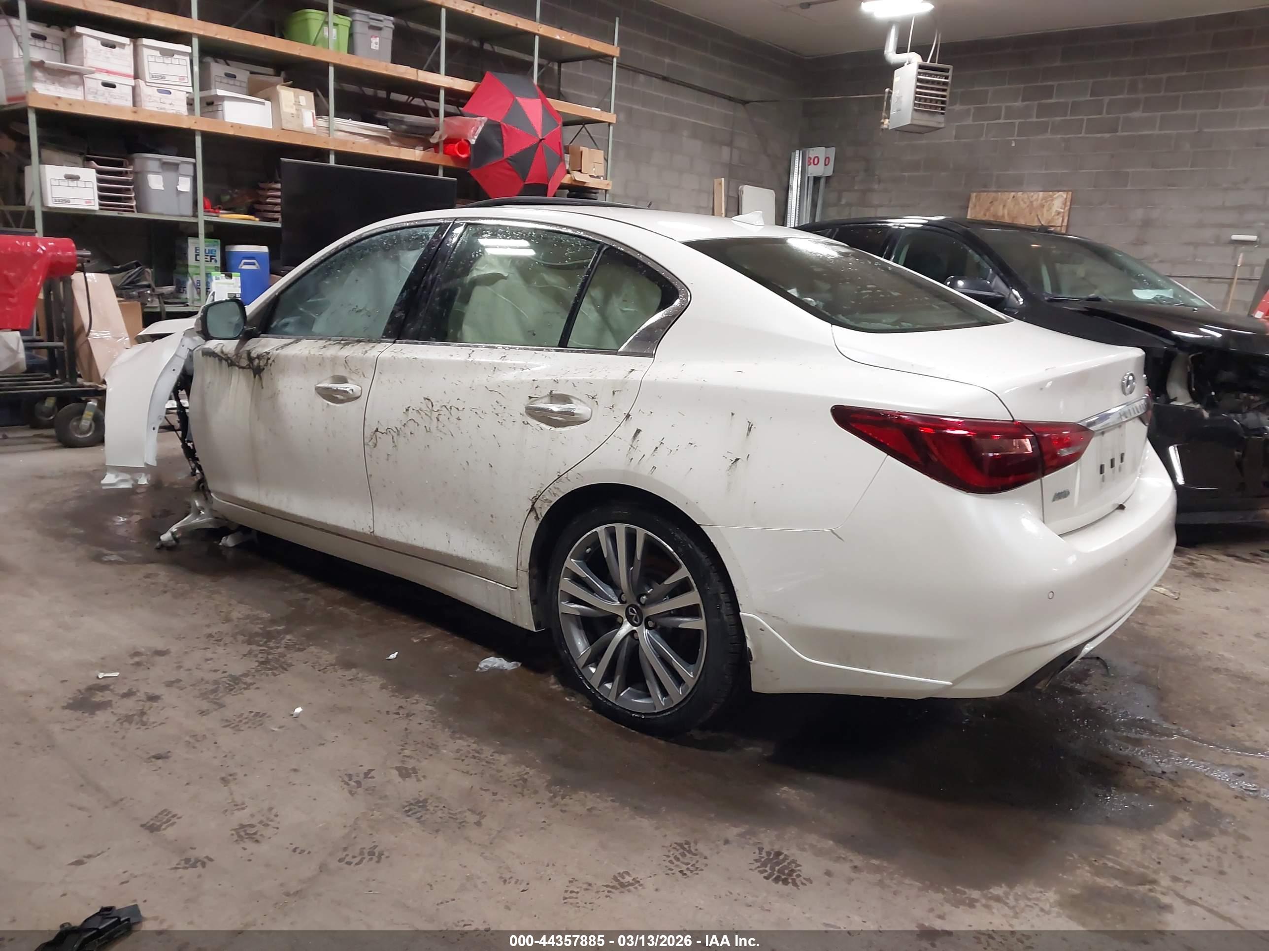 INFINITI Q50 image 3