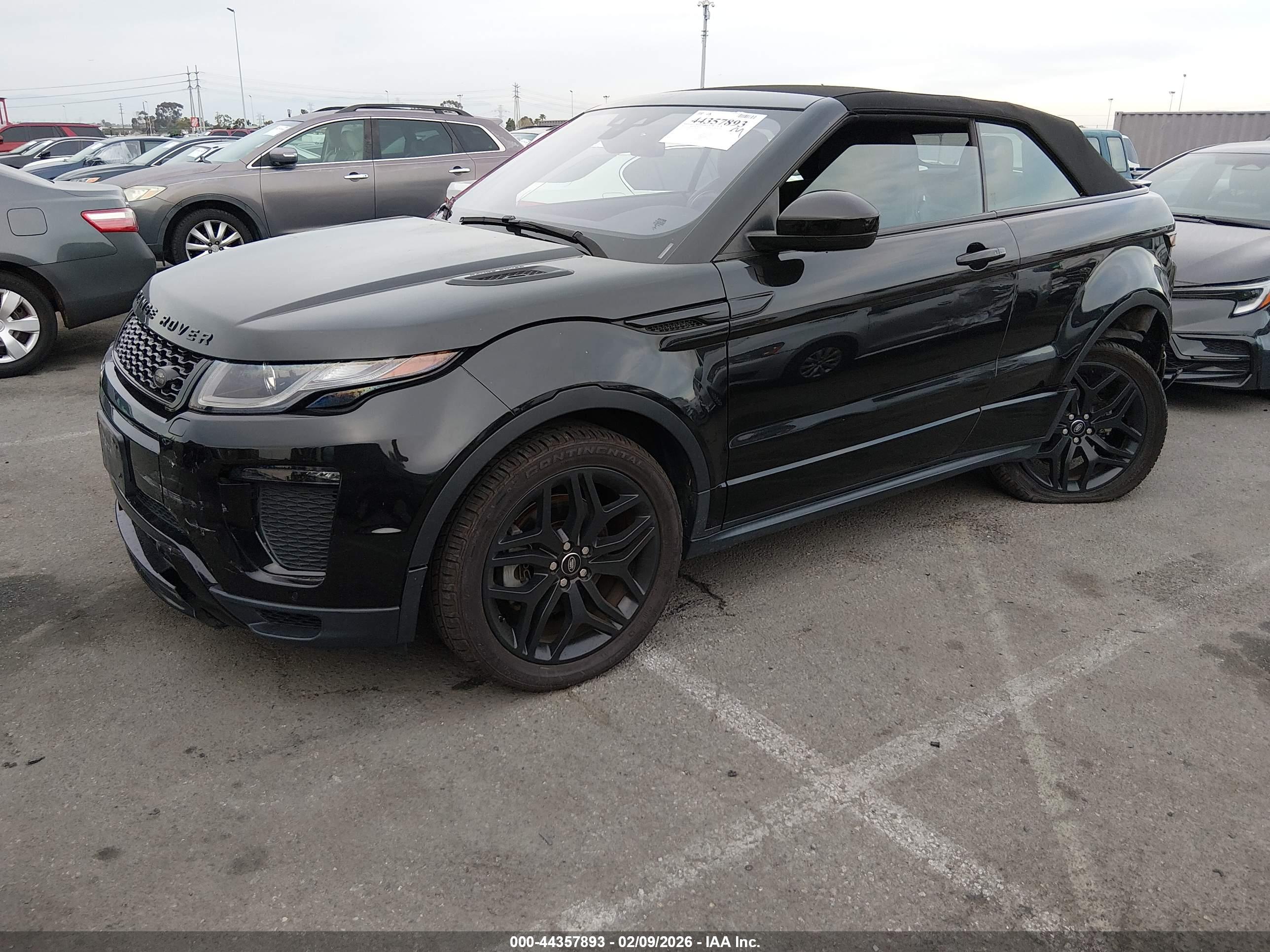 LAND ROVER image 2