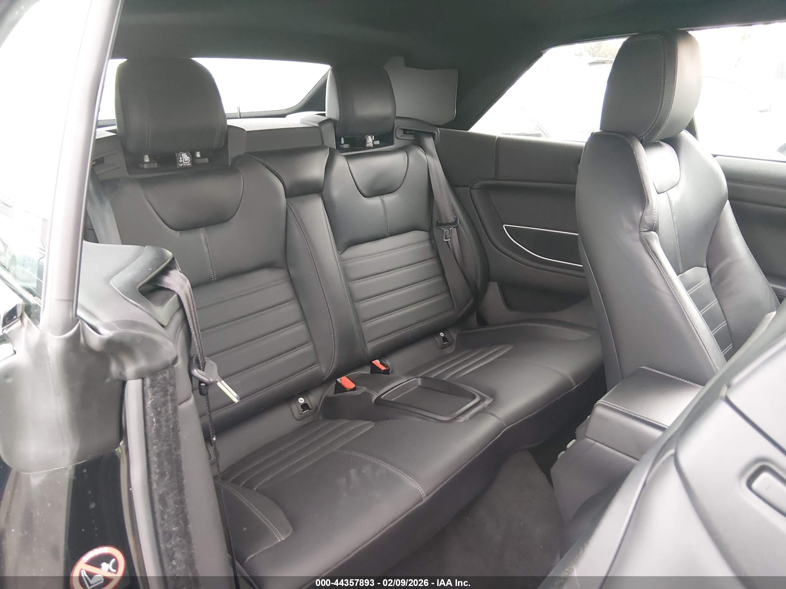 LAND ROVER image 8
