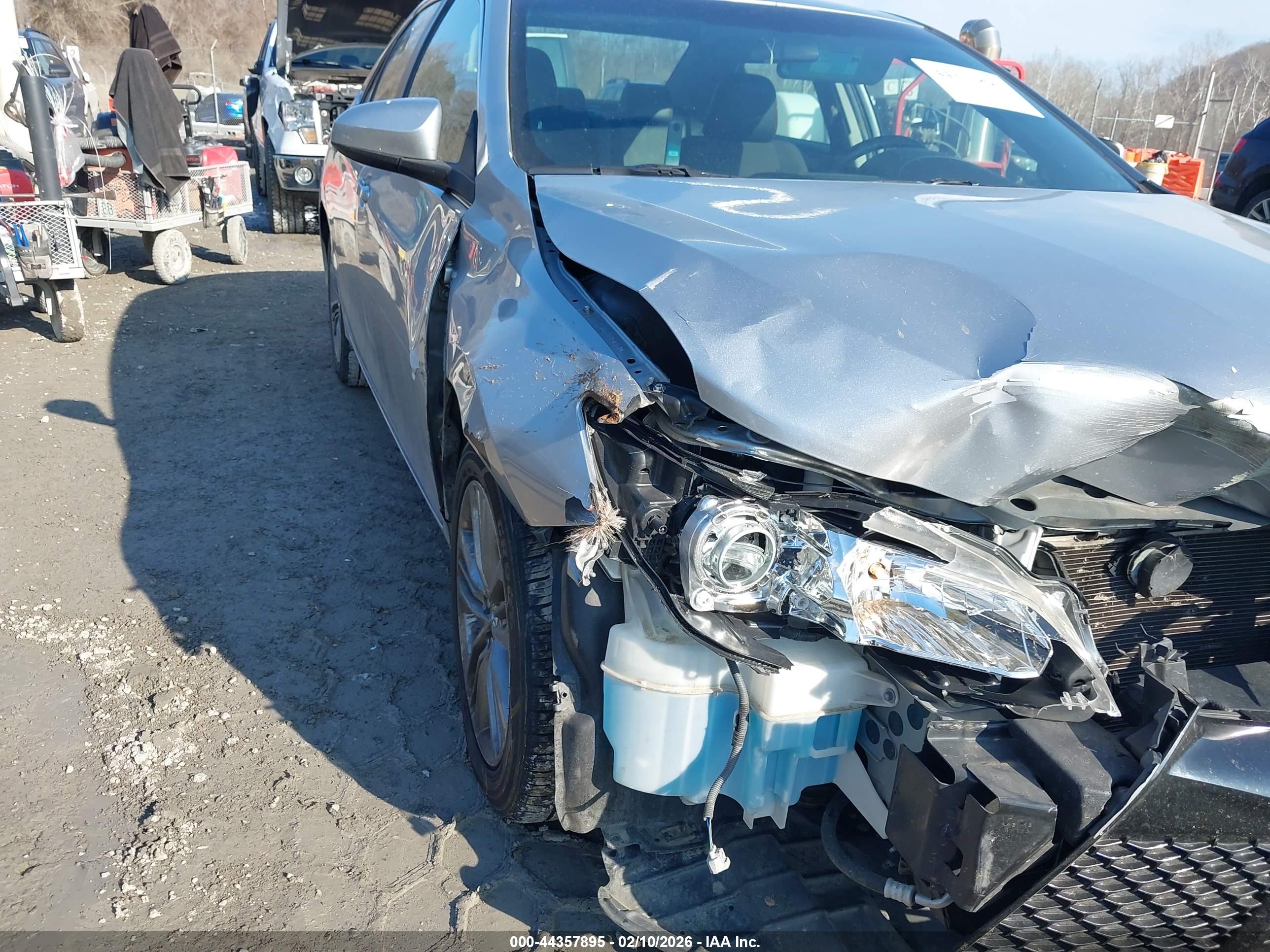 TOYOTA CAMRY image 6