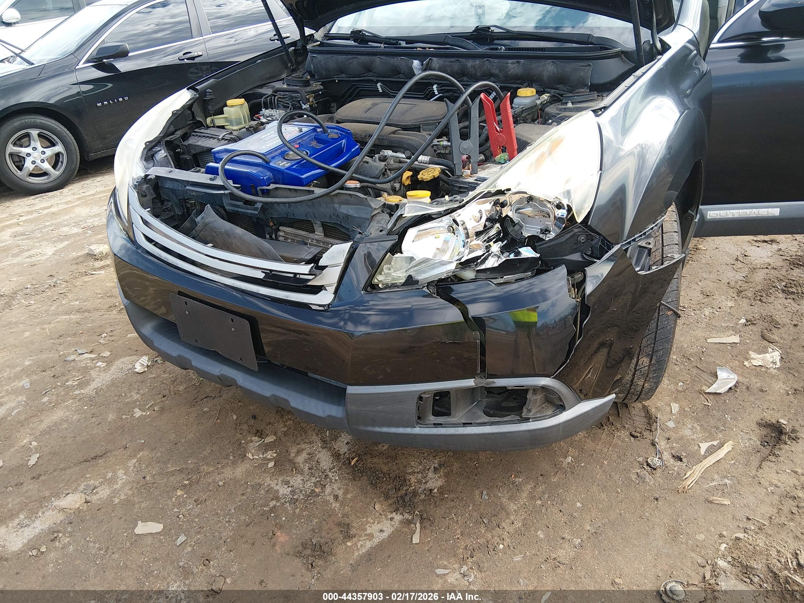 SUBARU OUTBACK image 6