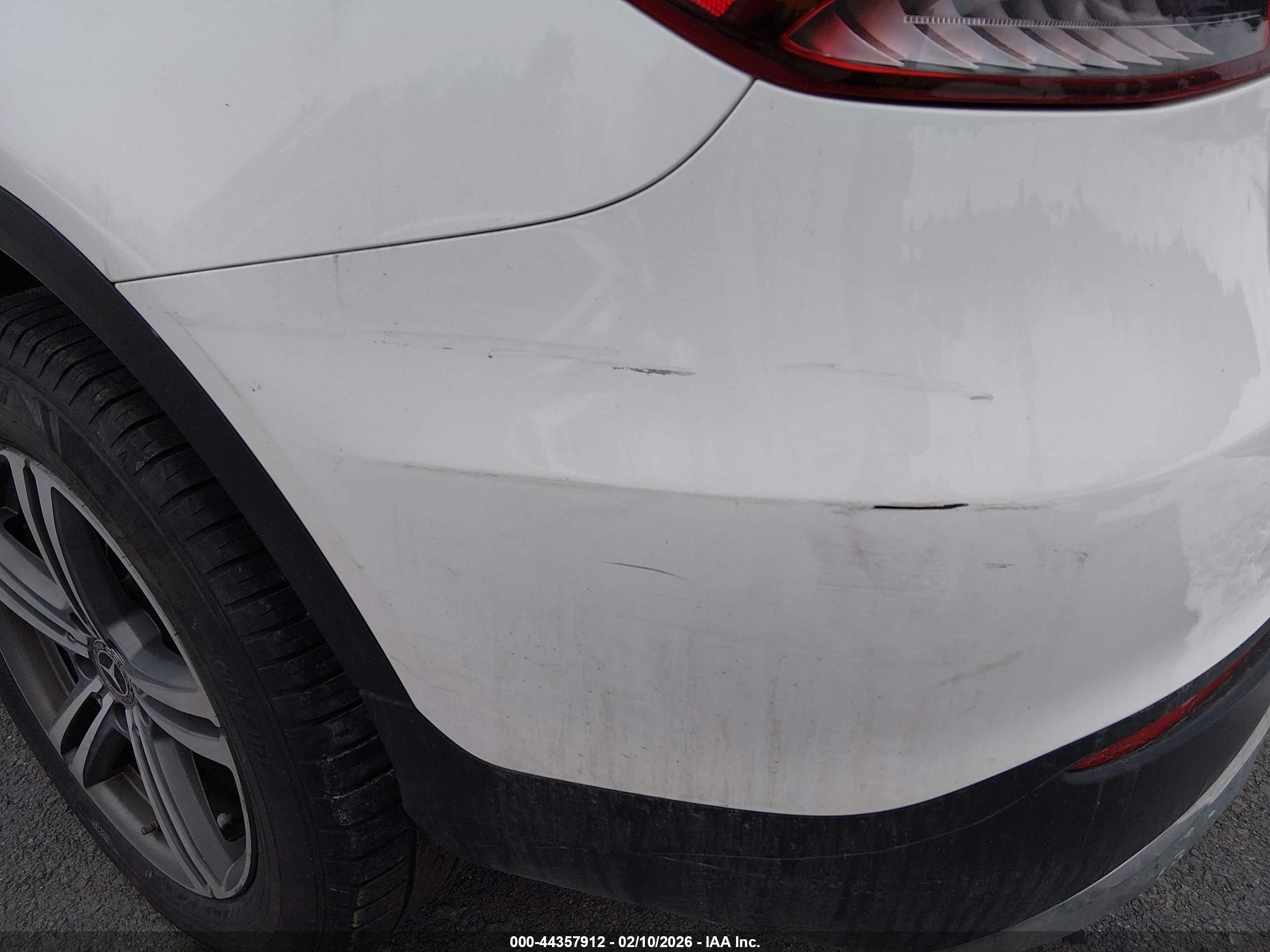 MERCEDES-BENZ GLC image 6