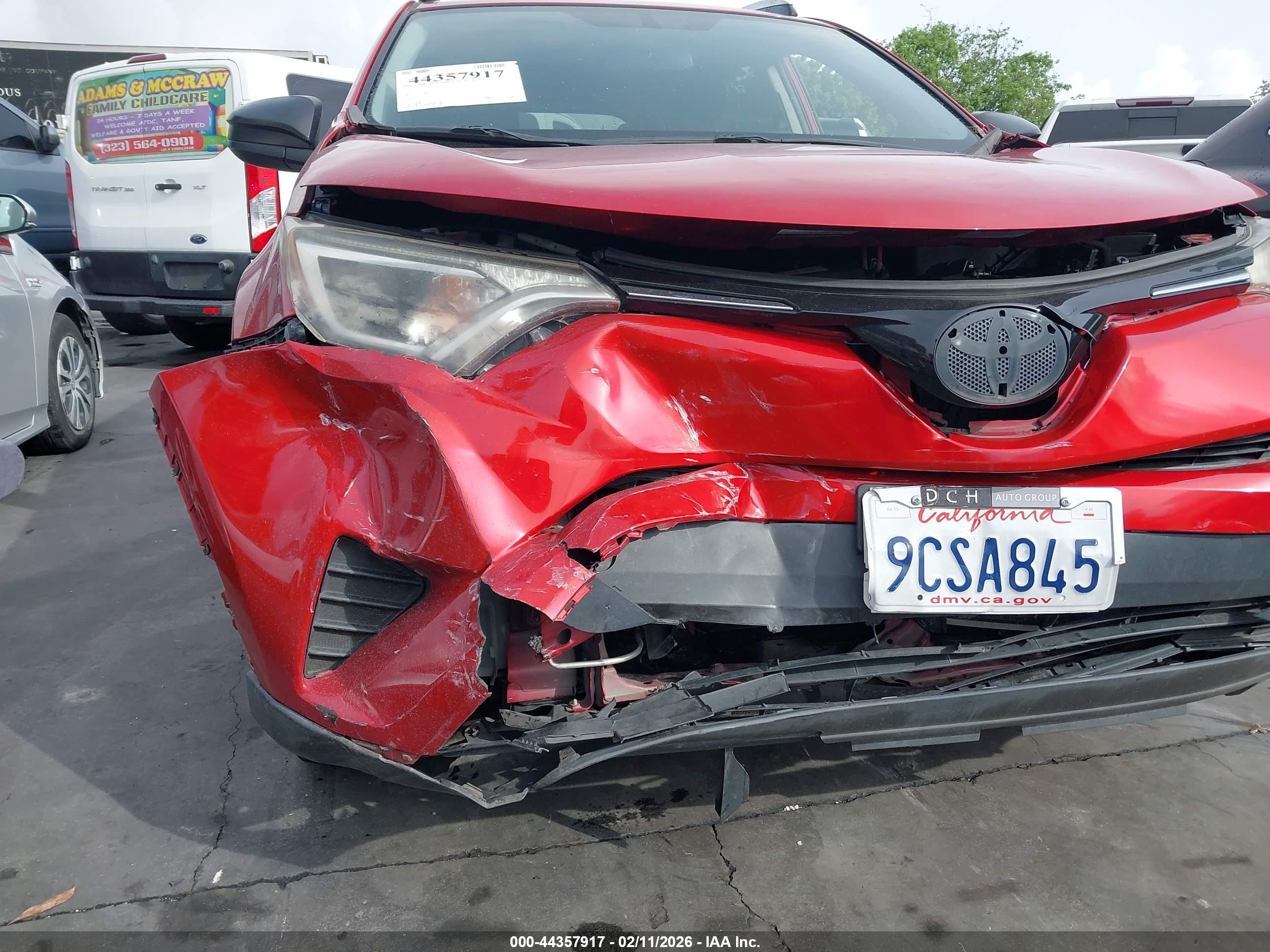 TOYOTA RAV4 image 6