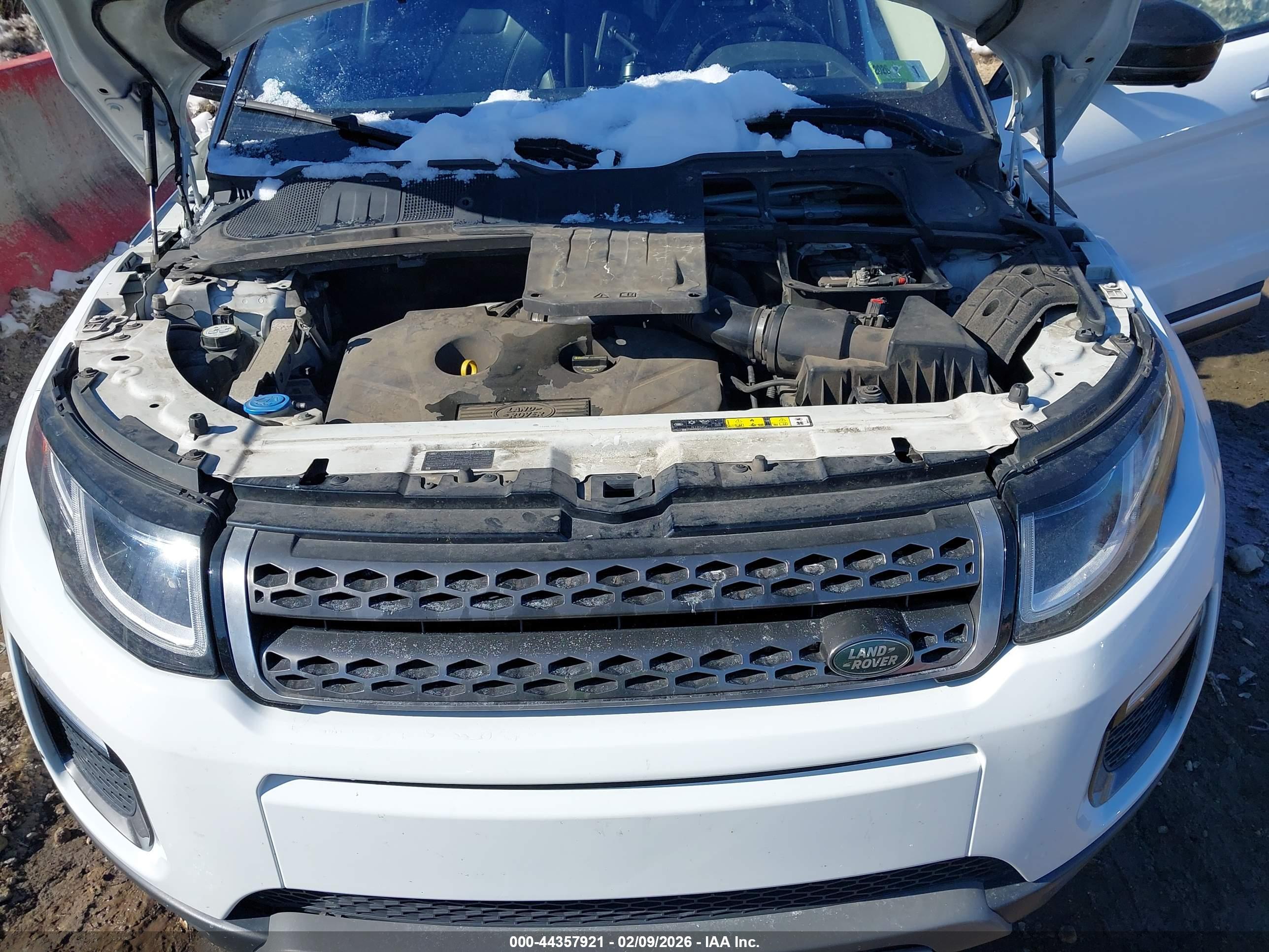 LAND ROVER image 10