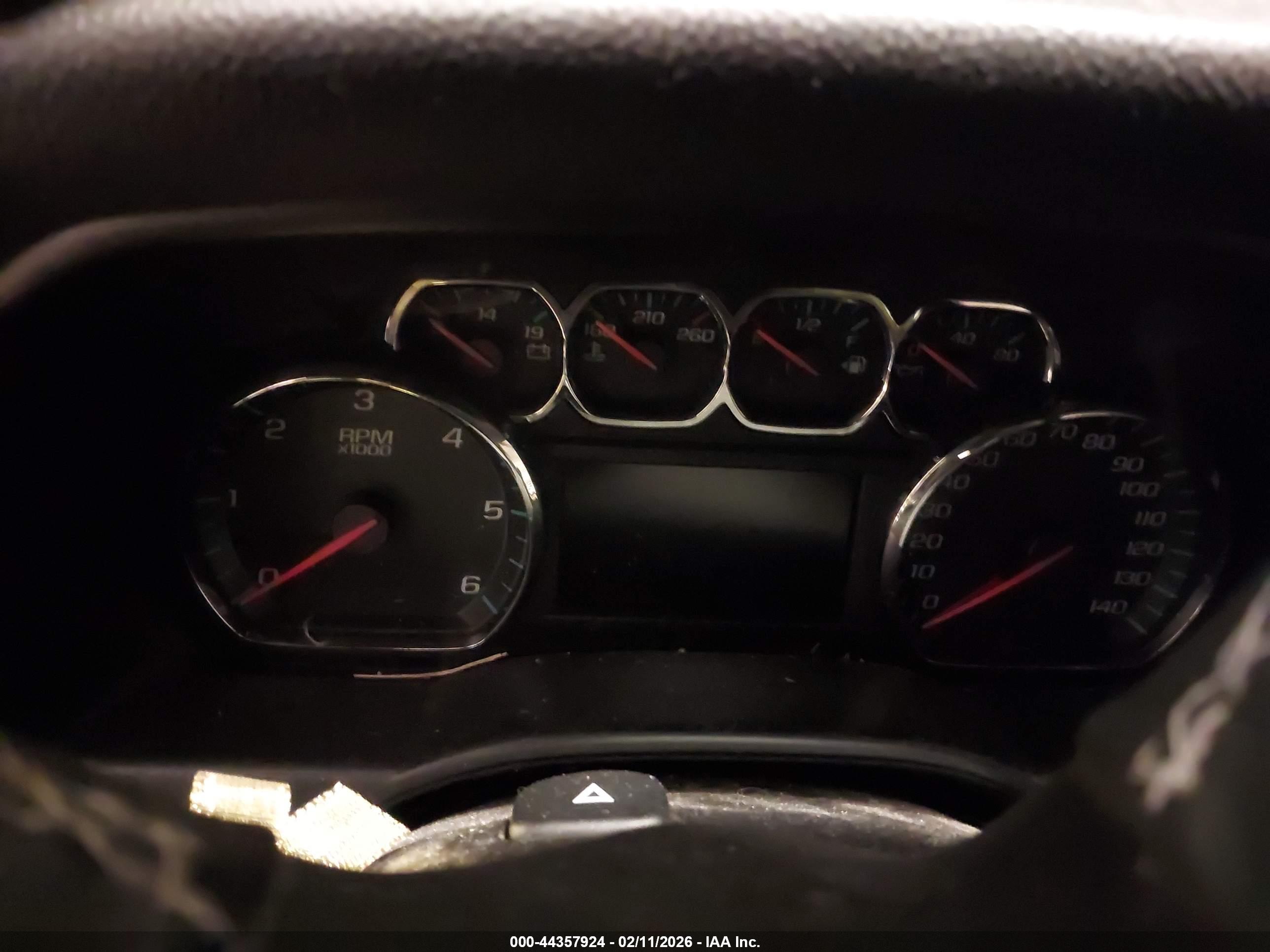 CHEVROLET SILVERADO image 7