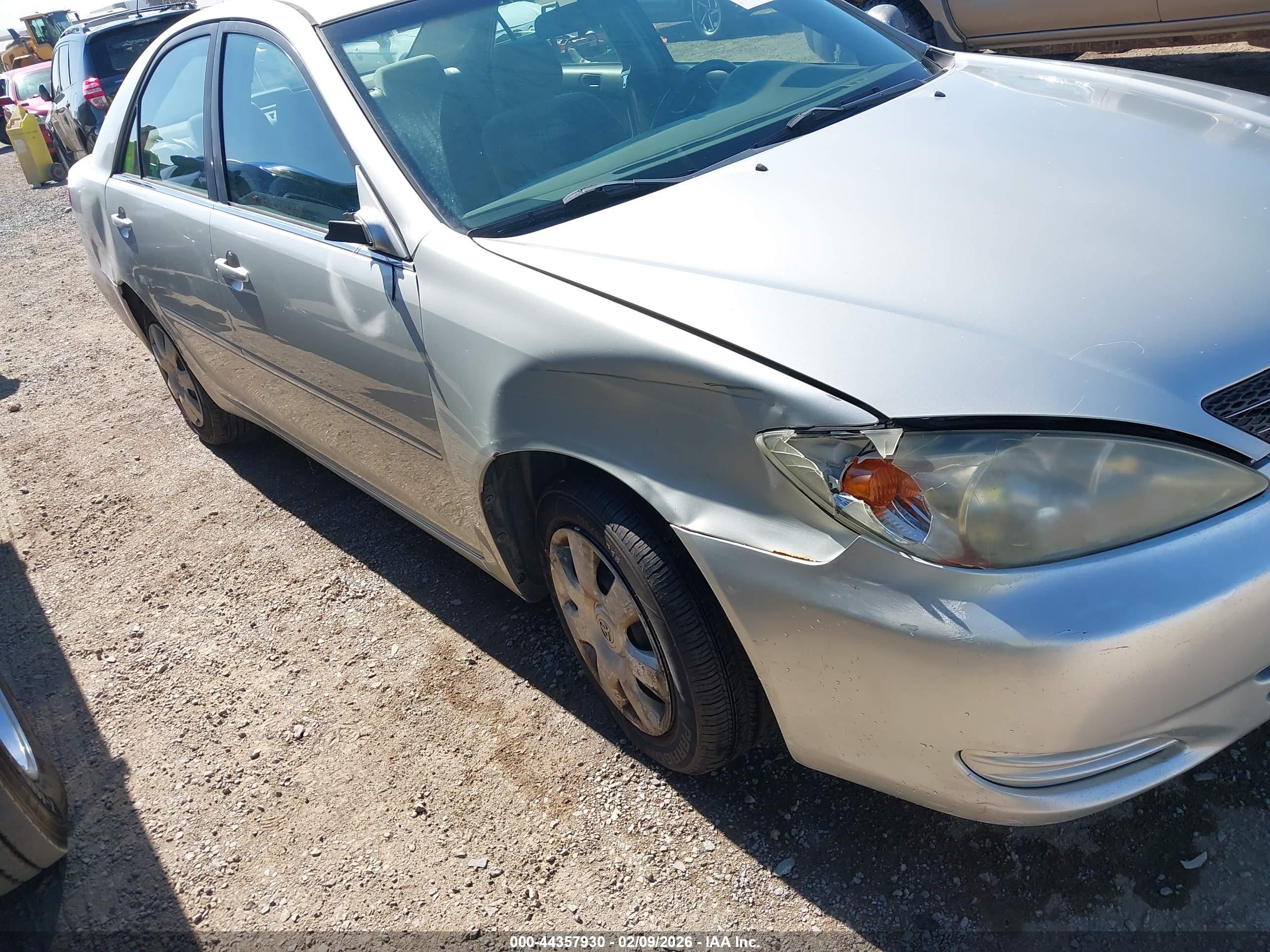 TOYOTA CAMRY image 6