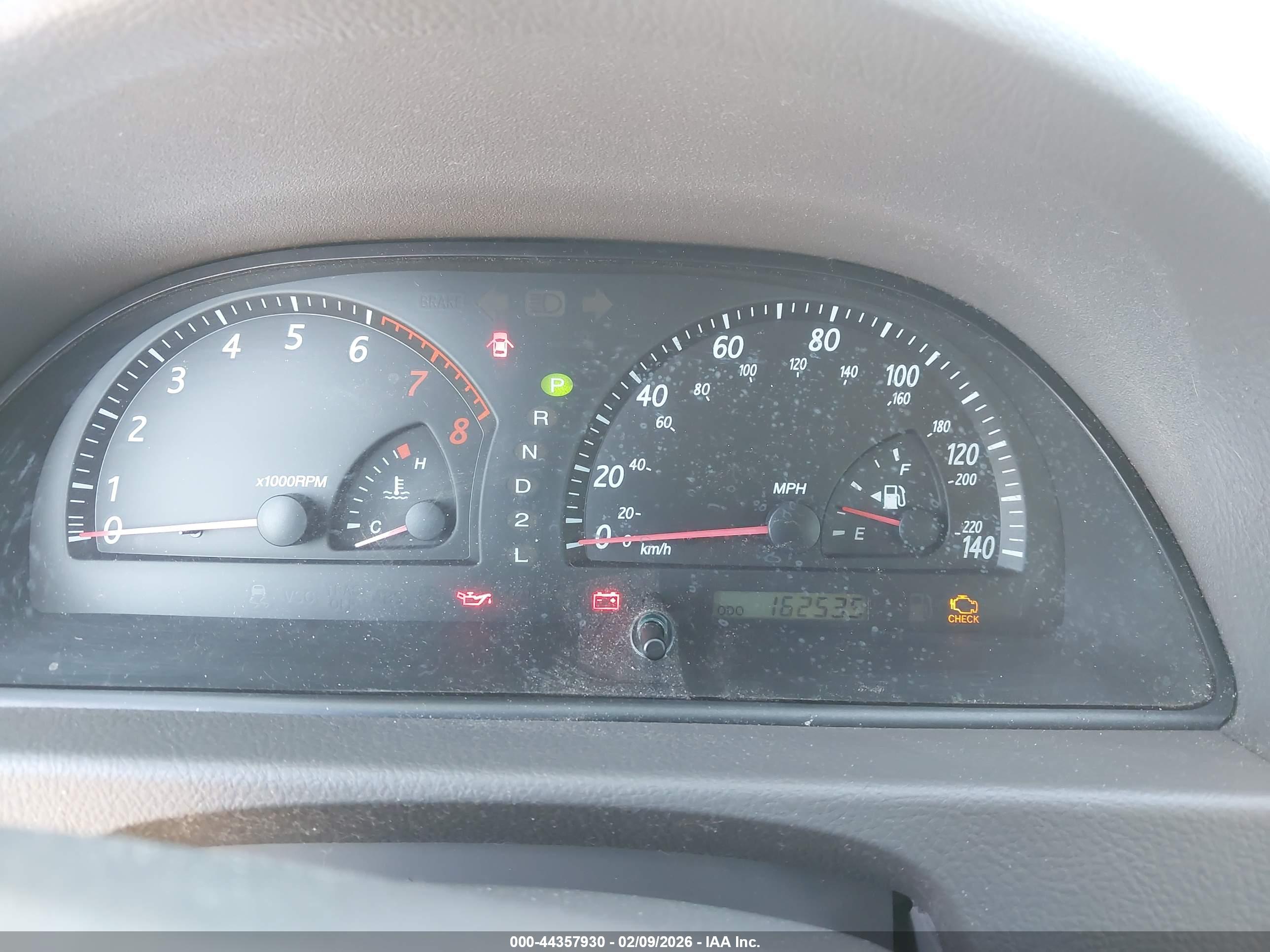 TOYOTA CAMRY image 7