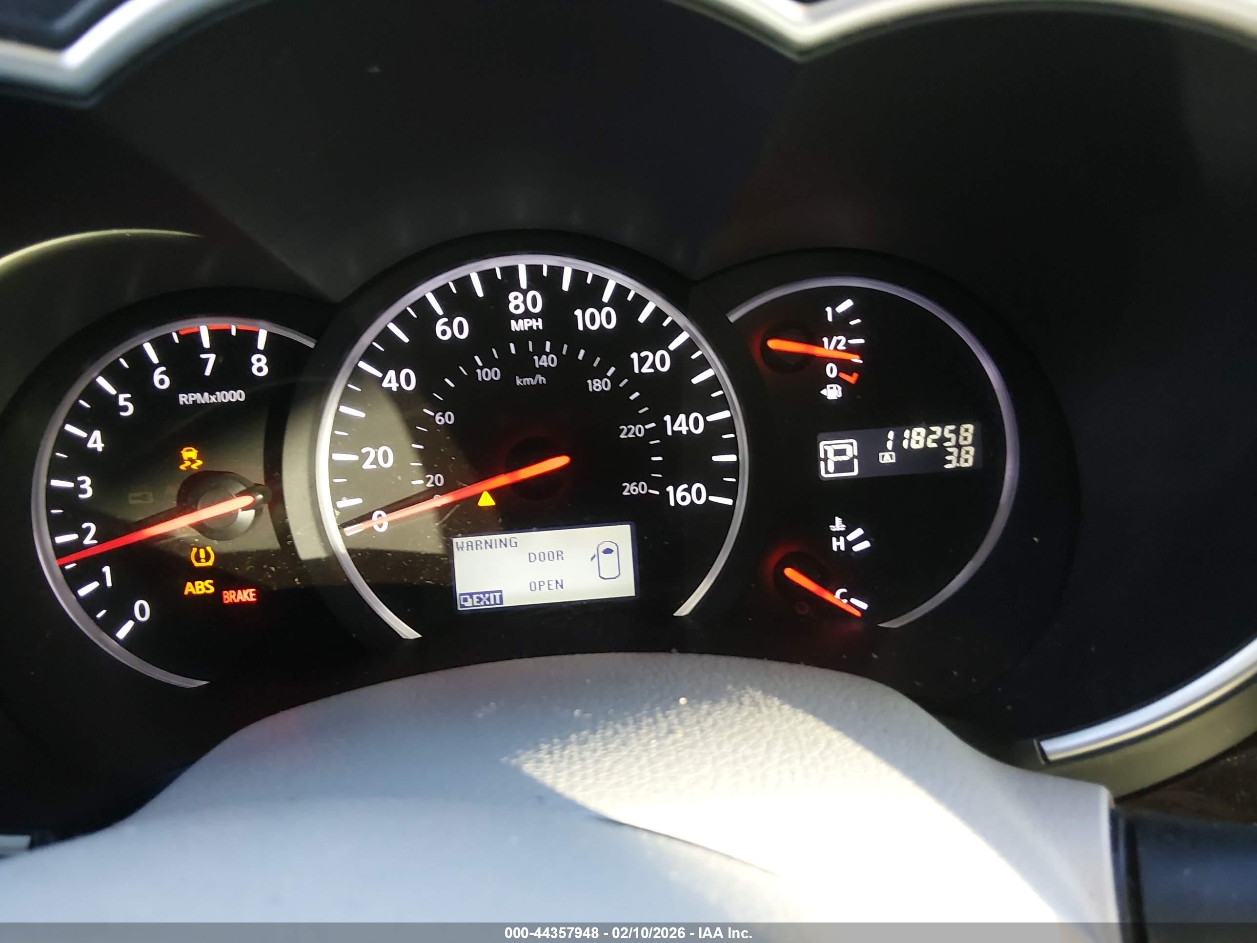 NISSAN QUEST image 7