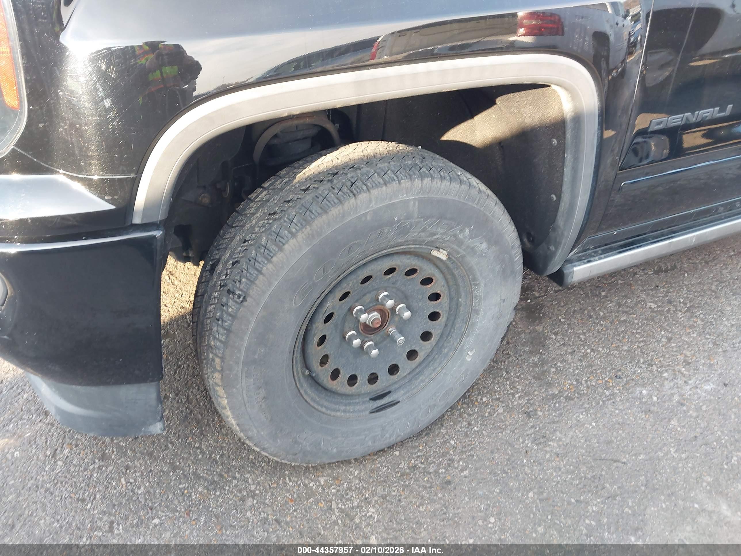 GMC SIERRA image 6