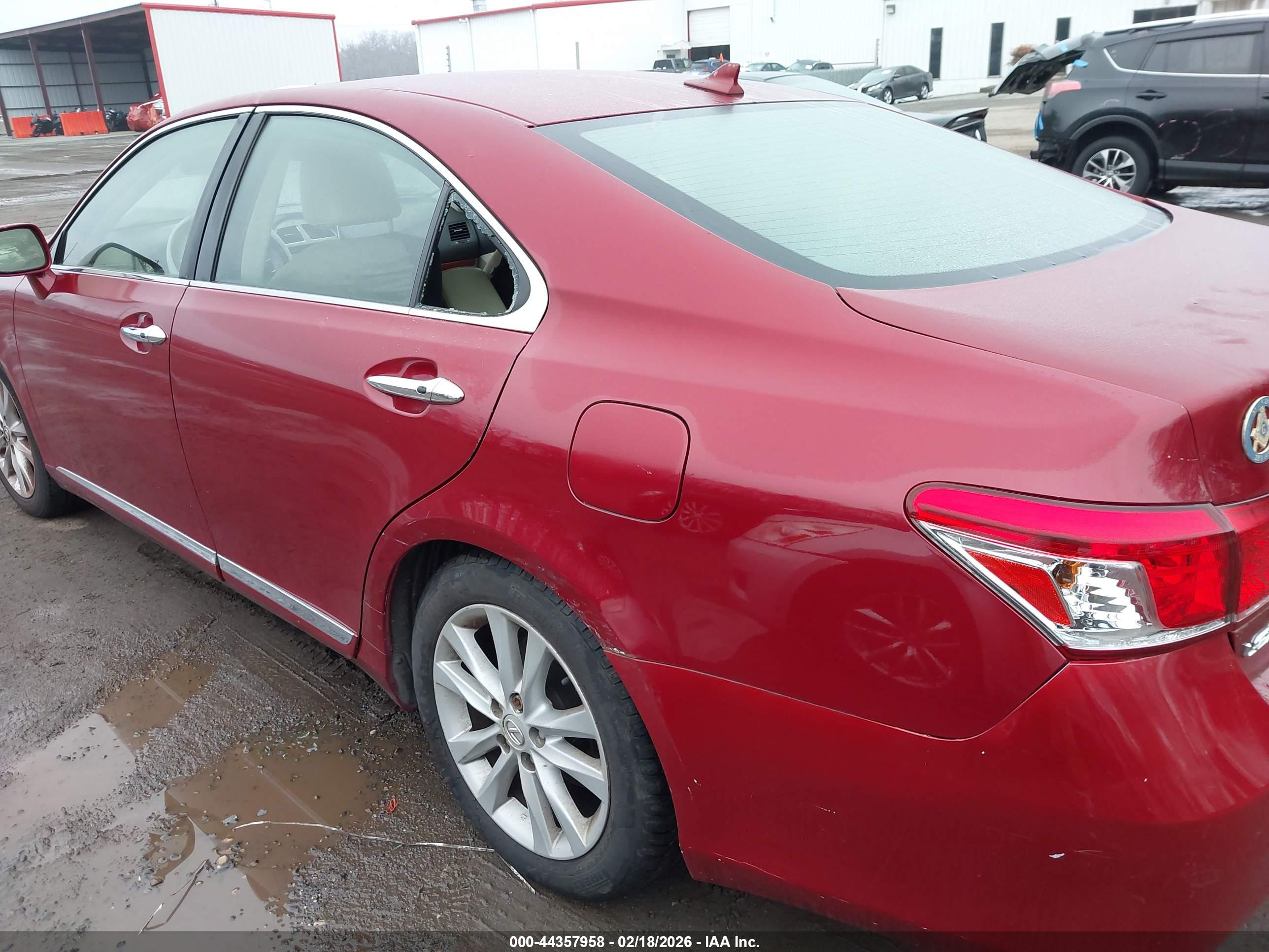 LEXUS ES image 6