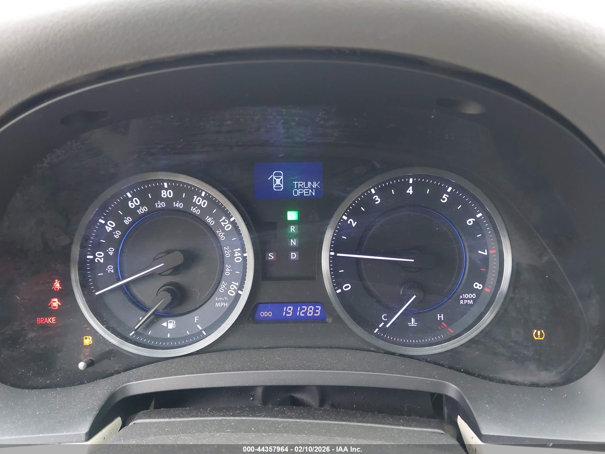 LEXUS IS image 7