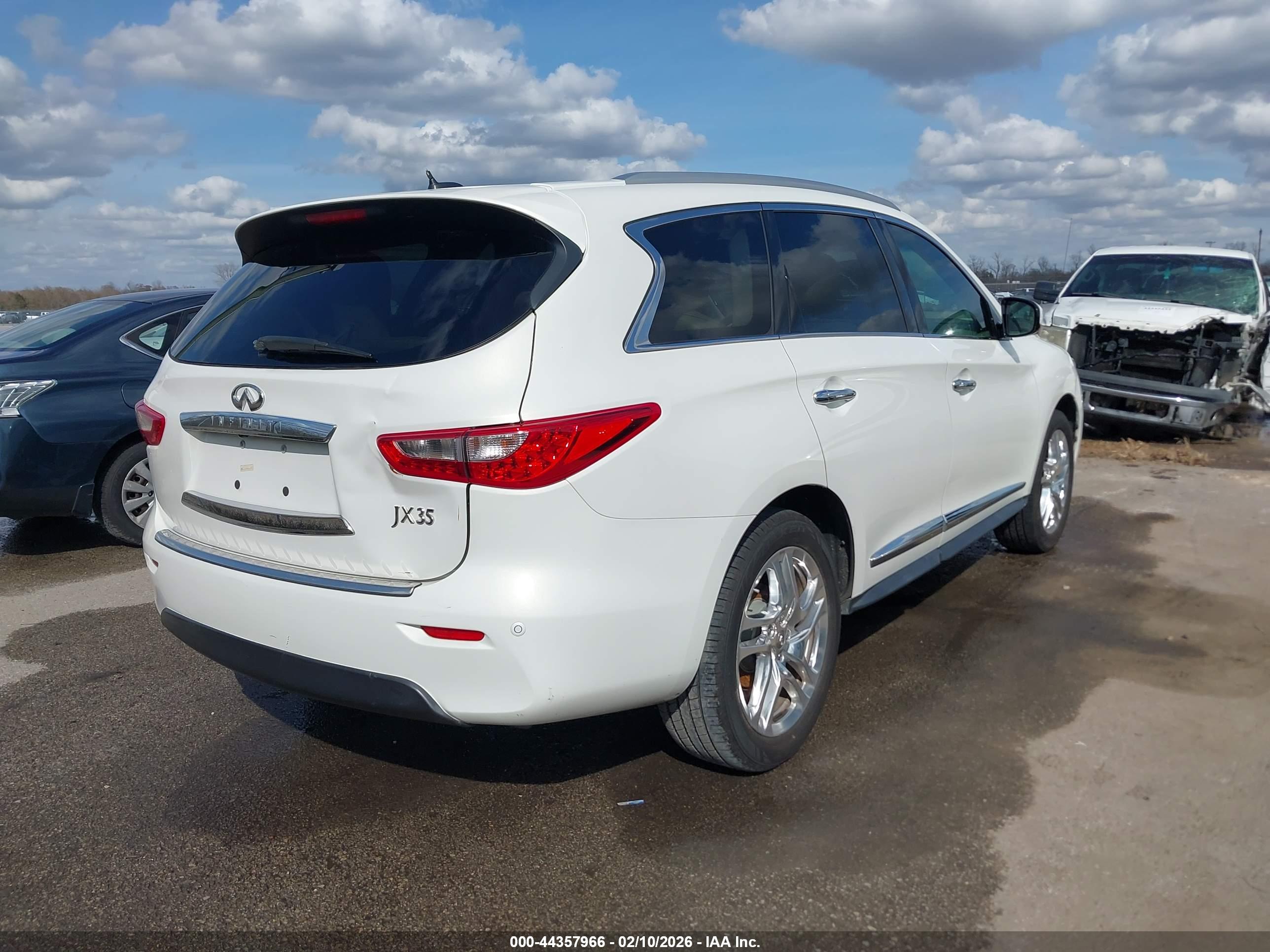 INFINITI JX35 image 4