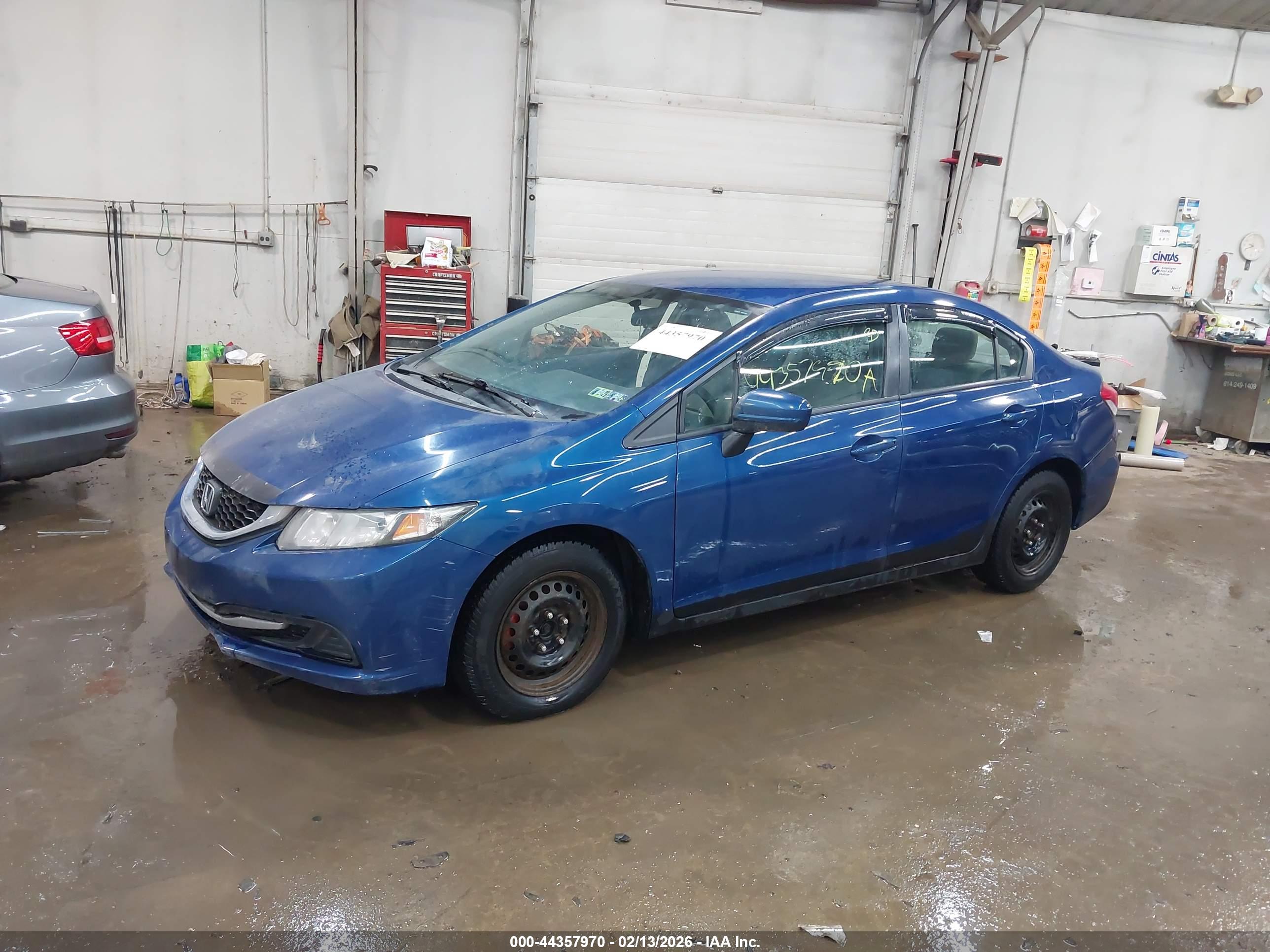 HONDA CIVIC image 2