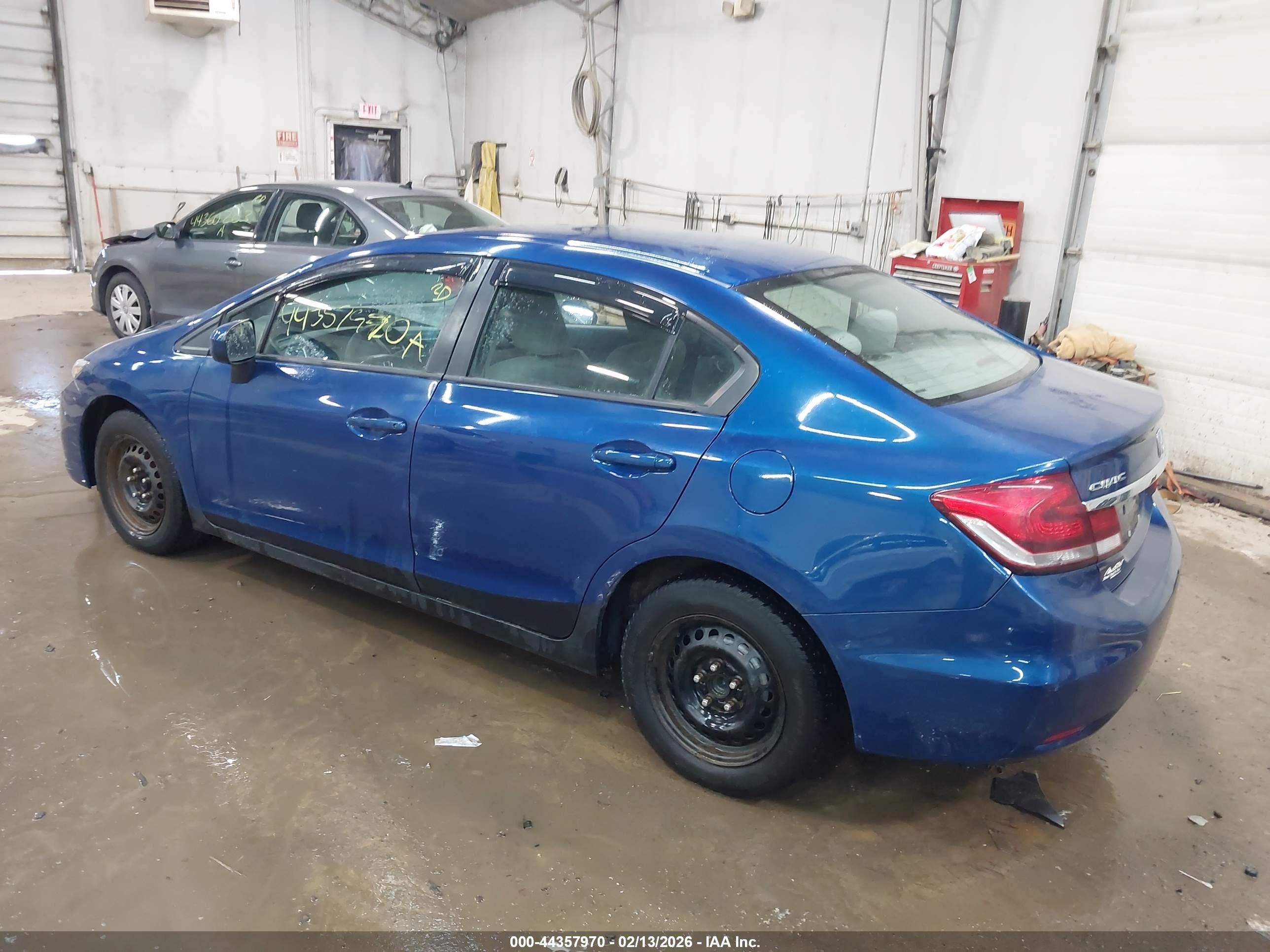HONDA CIVIC image 3