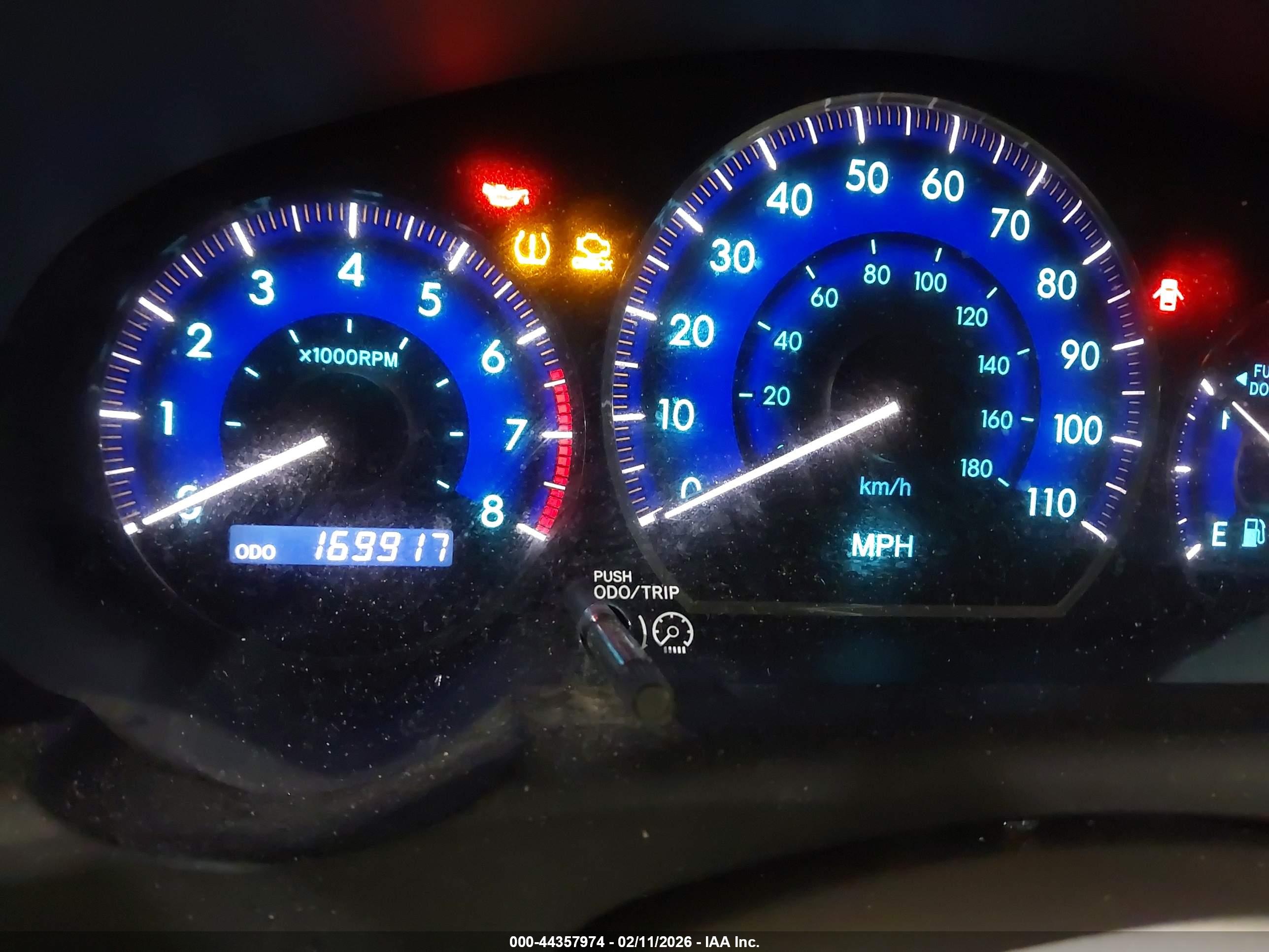 TOYOTA SIENNA image 7
