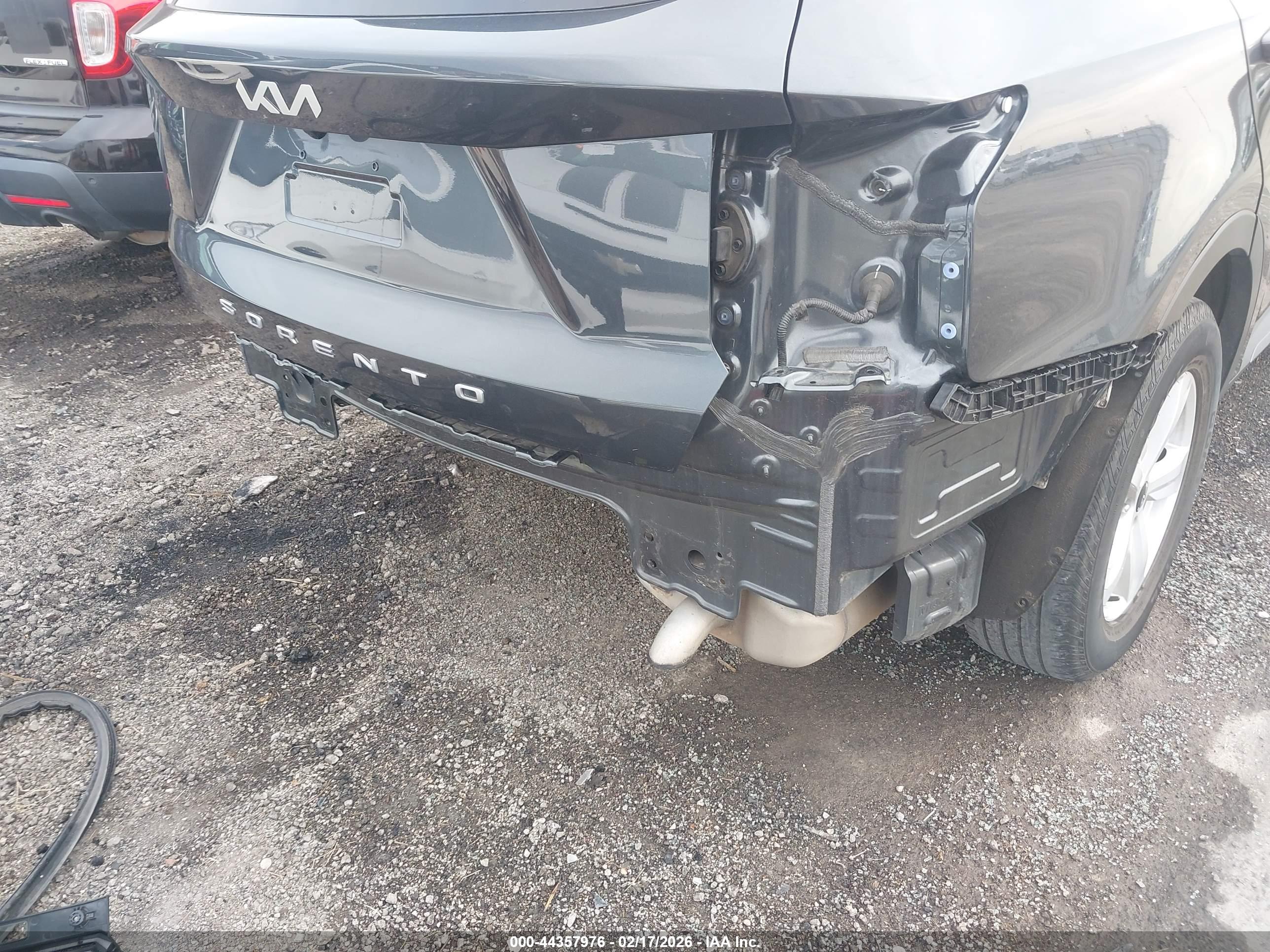 KIA SORENTO image 6
