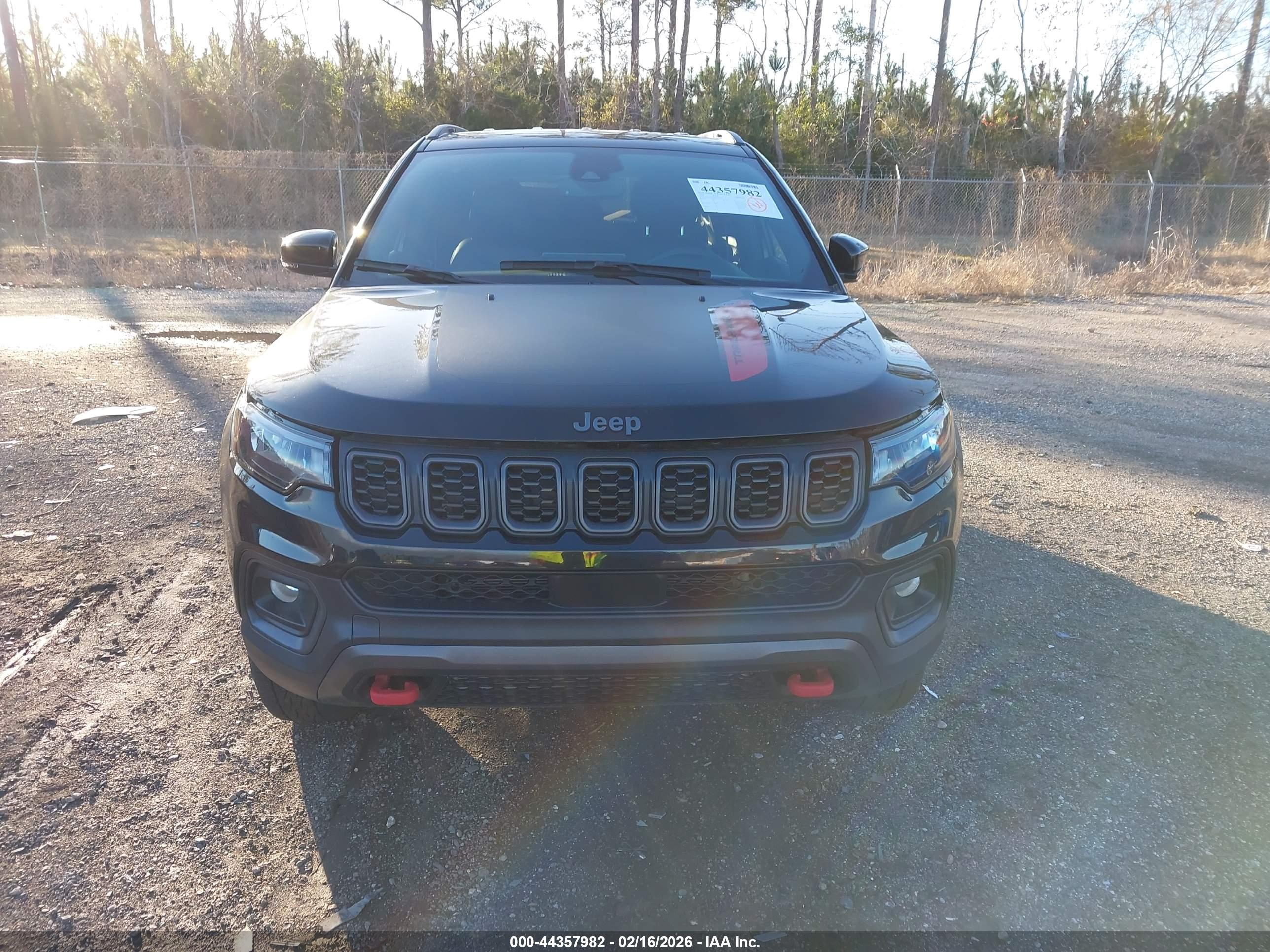 JEEP COMPASS image 6