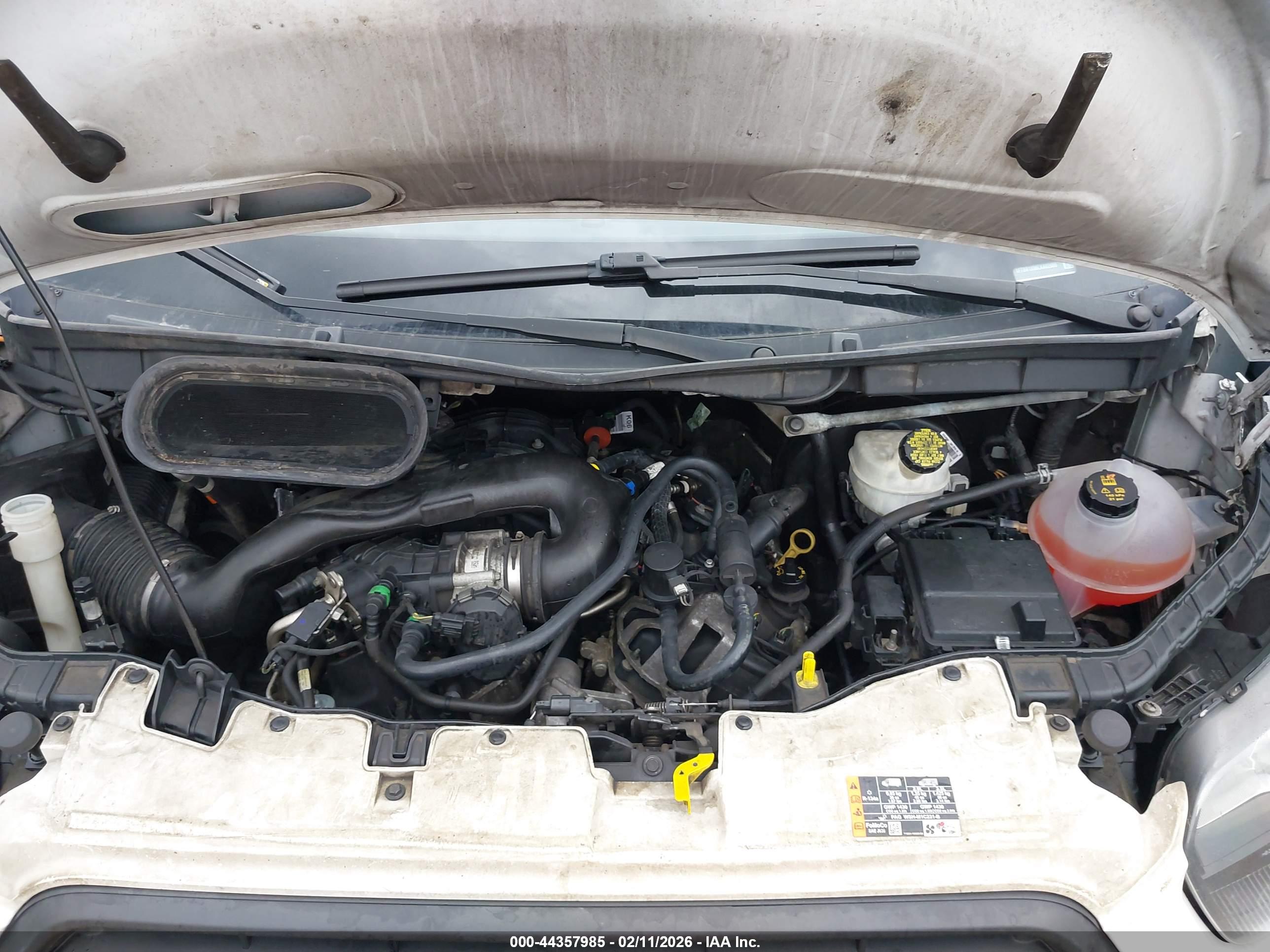FORD TRANSIT image 10