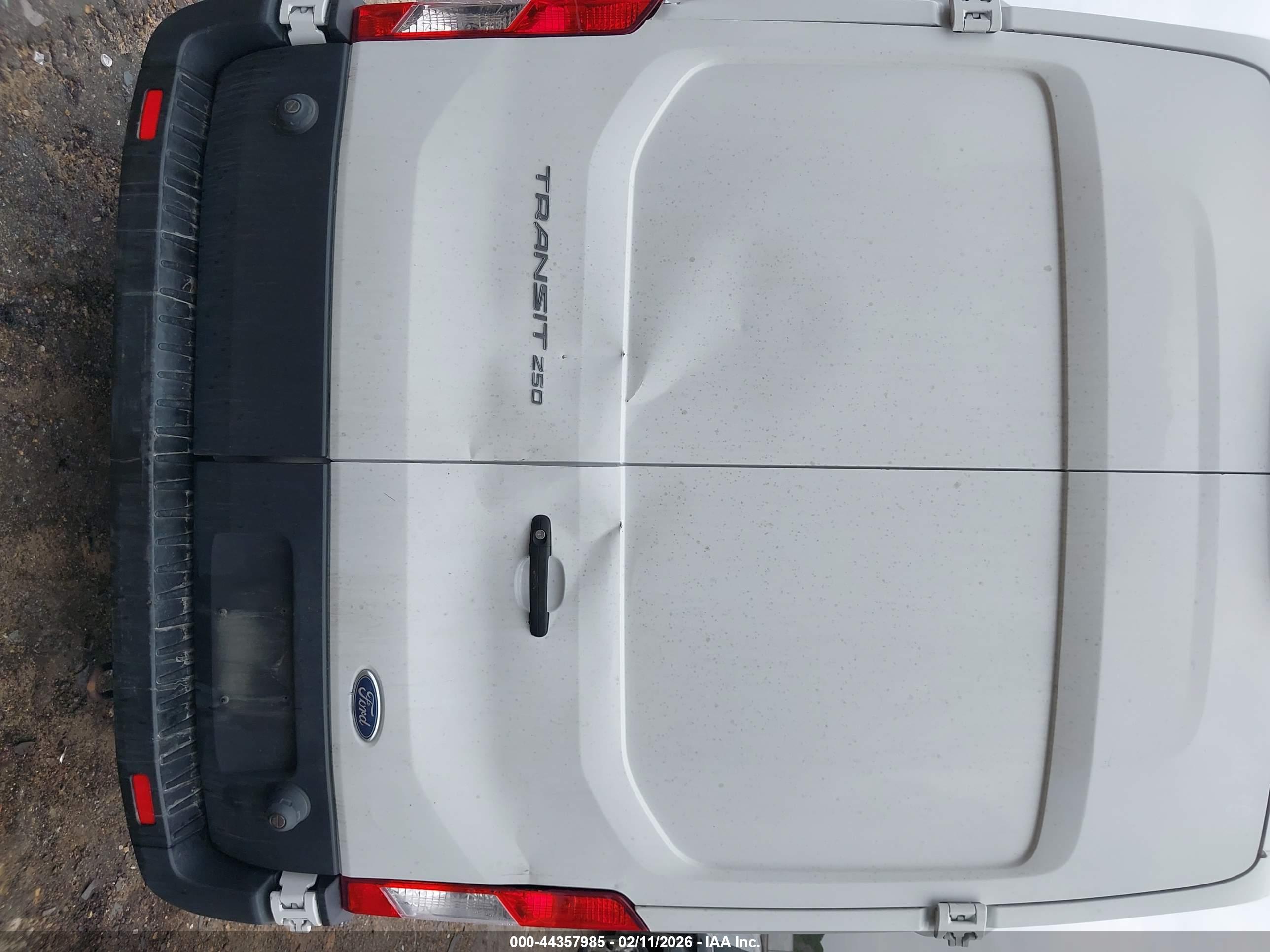 FORD TRANSIT image 6