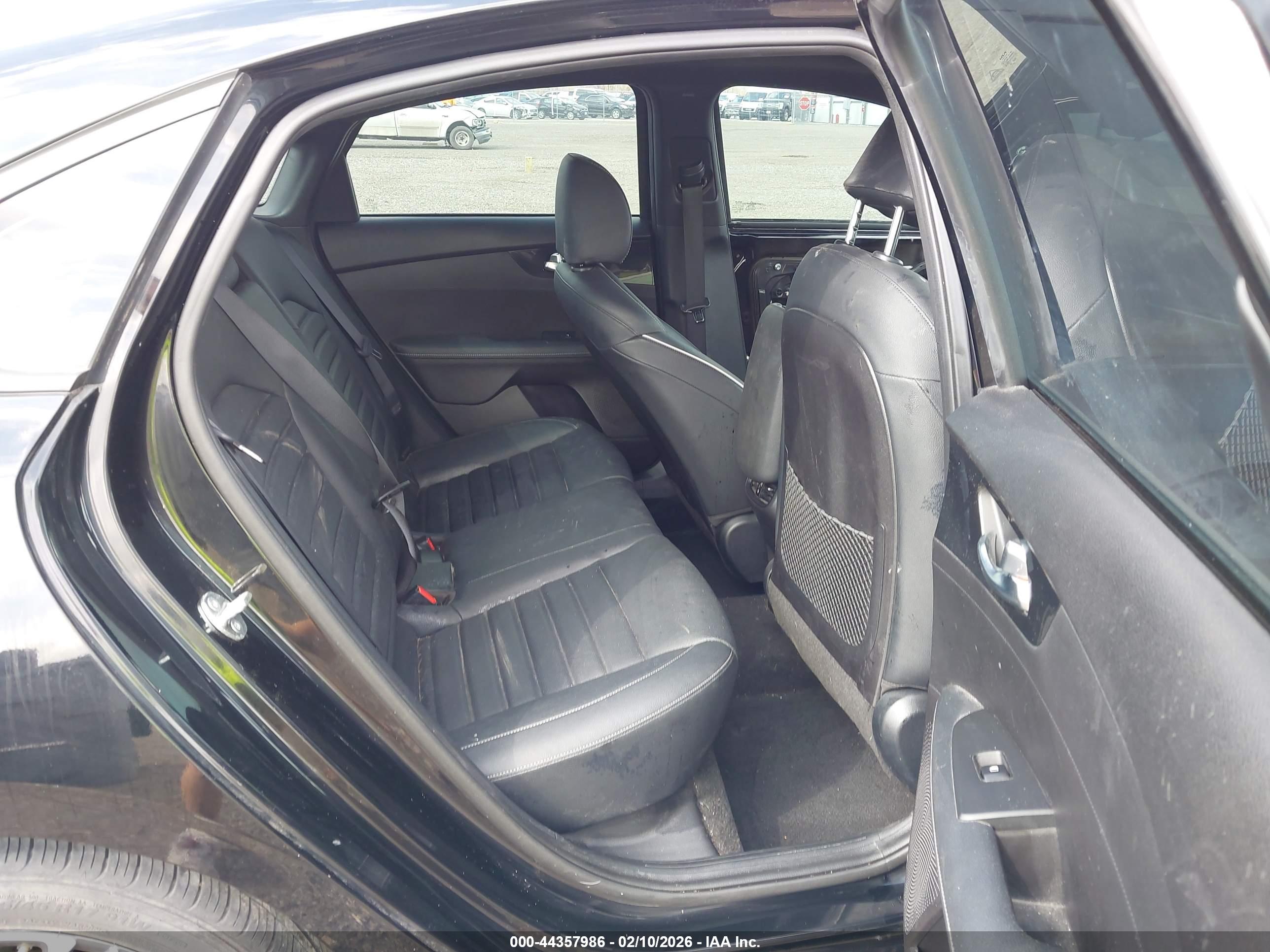 KIA FORTE image 8