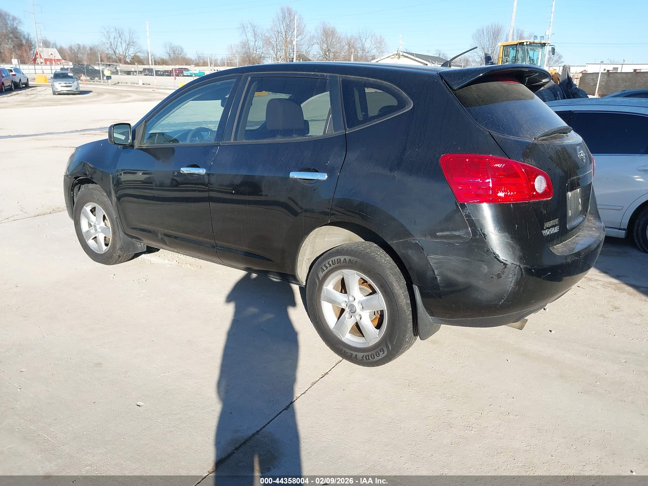 NISSAN ROGUE image 3