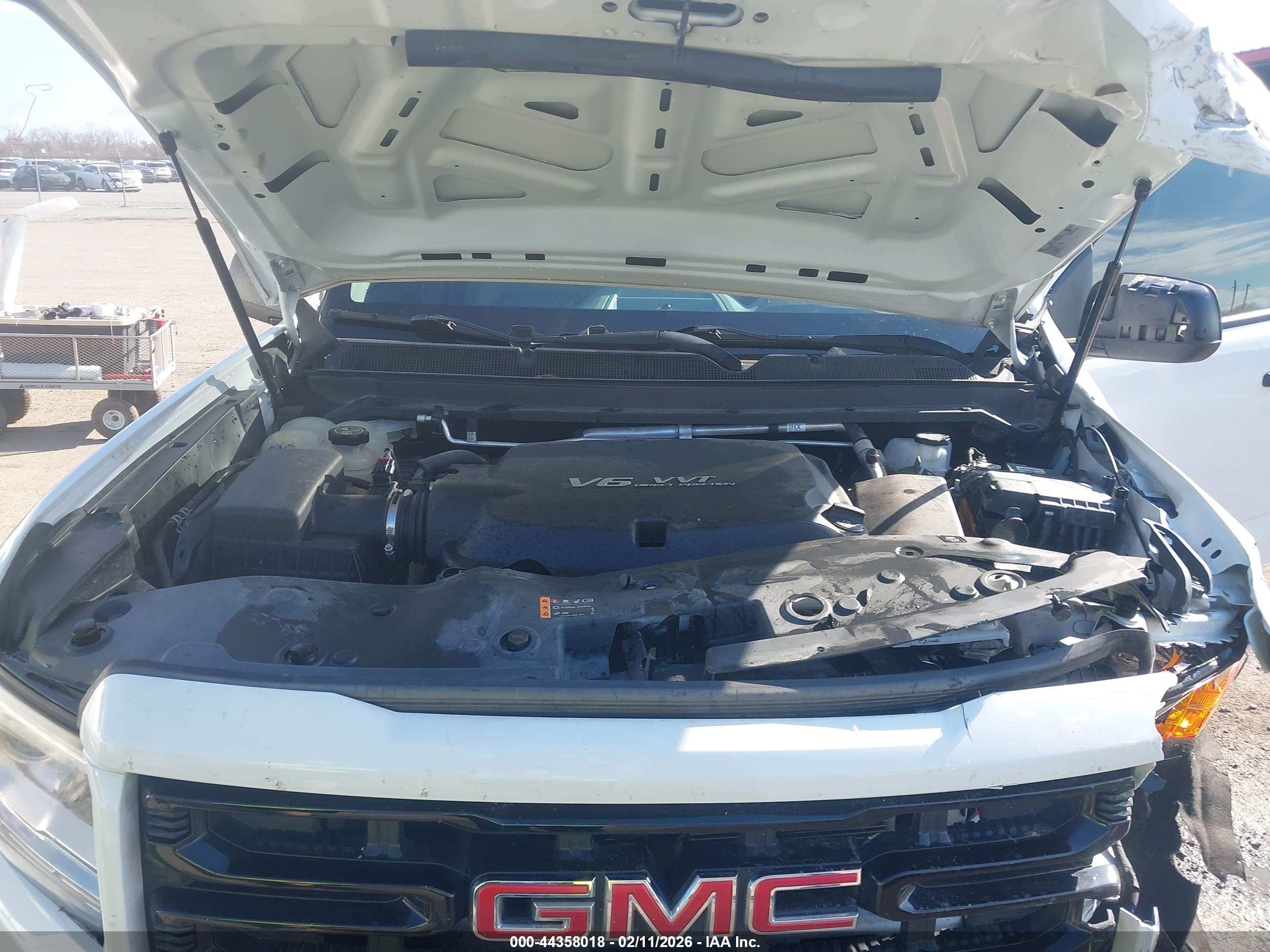 GMC CANYON image 10