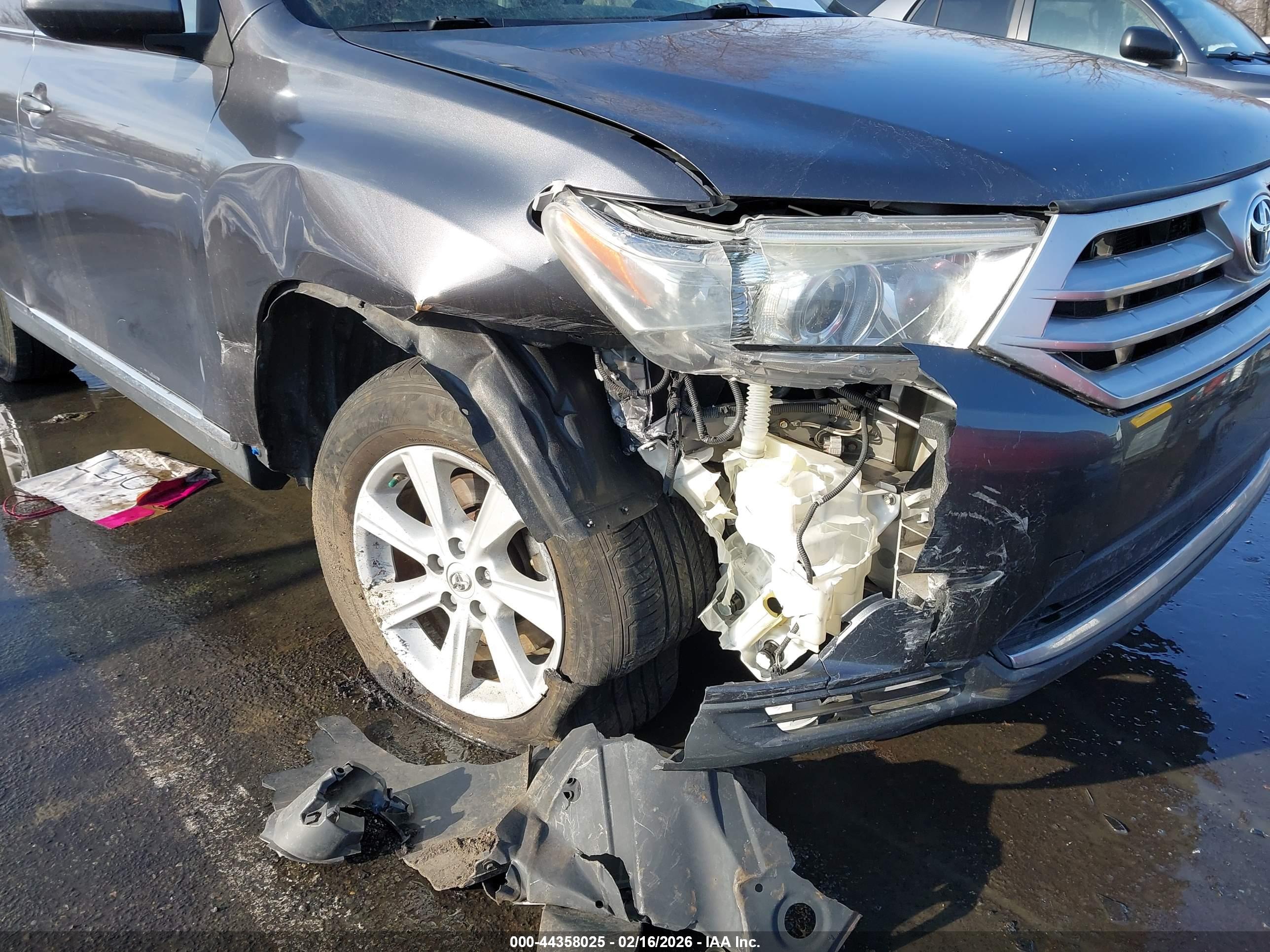 TOYOTA HIGHLANDER image 6