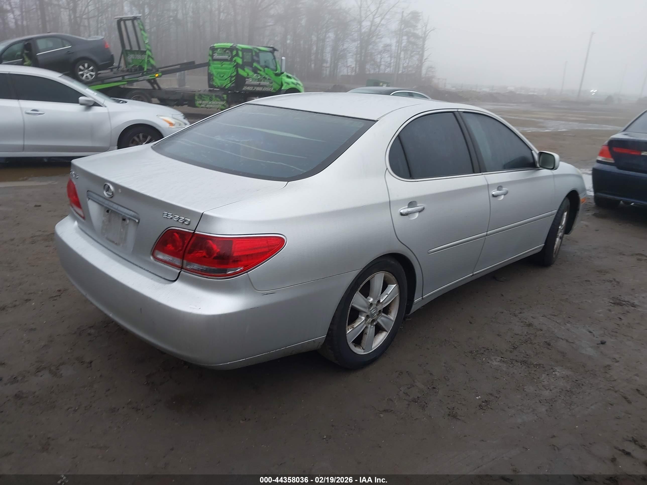 LEXUS ES image 4