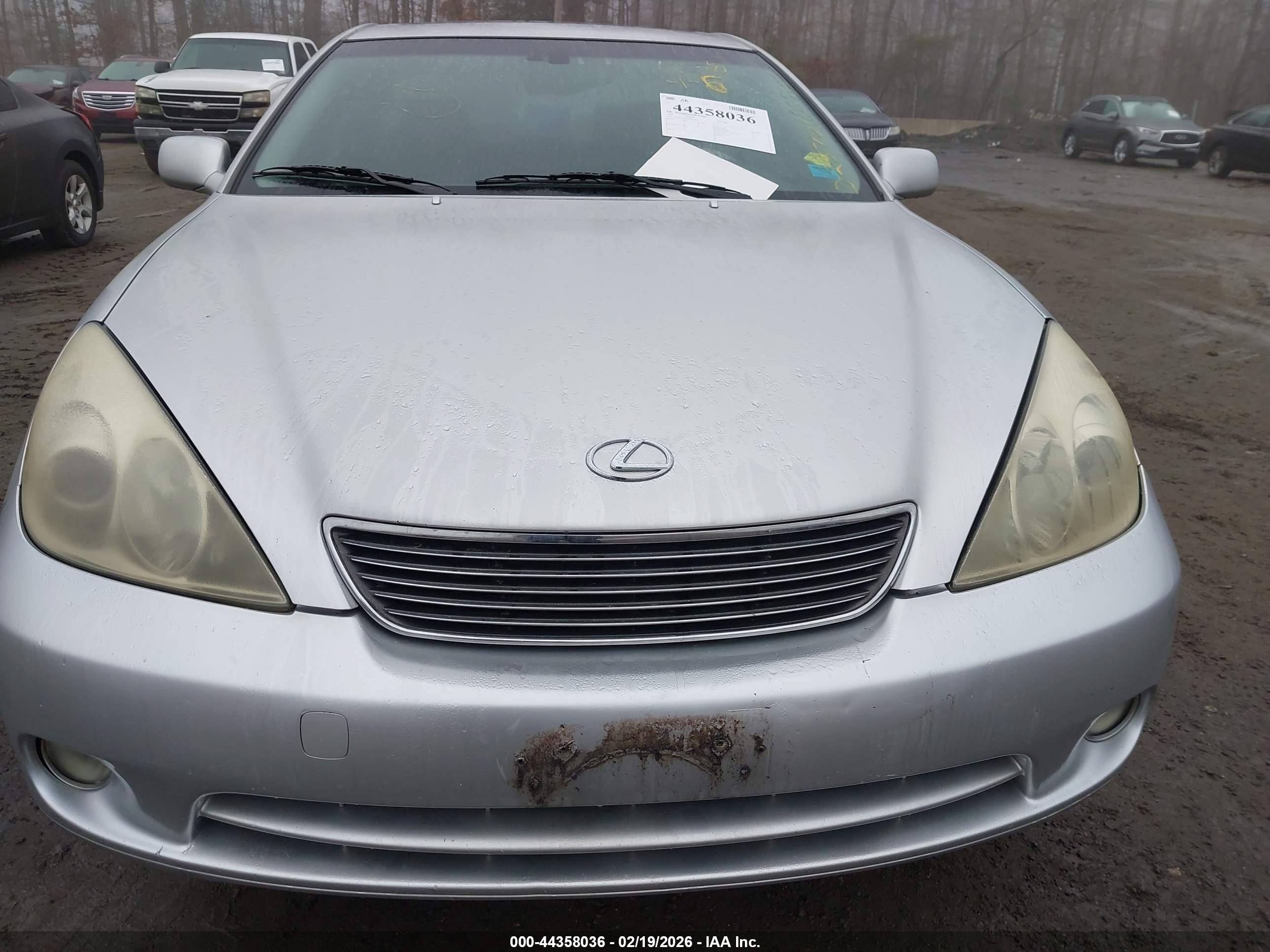 LEXUS ES image 6