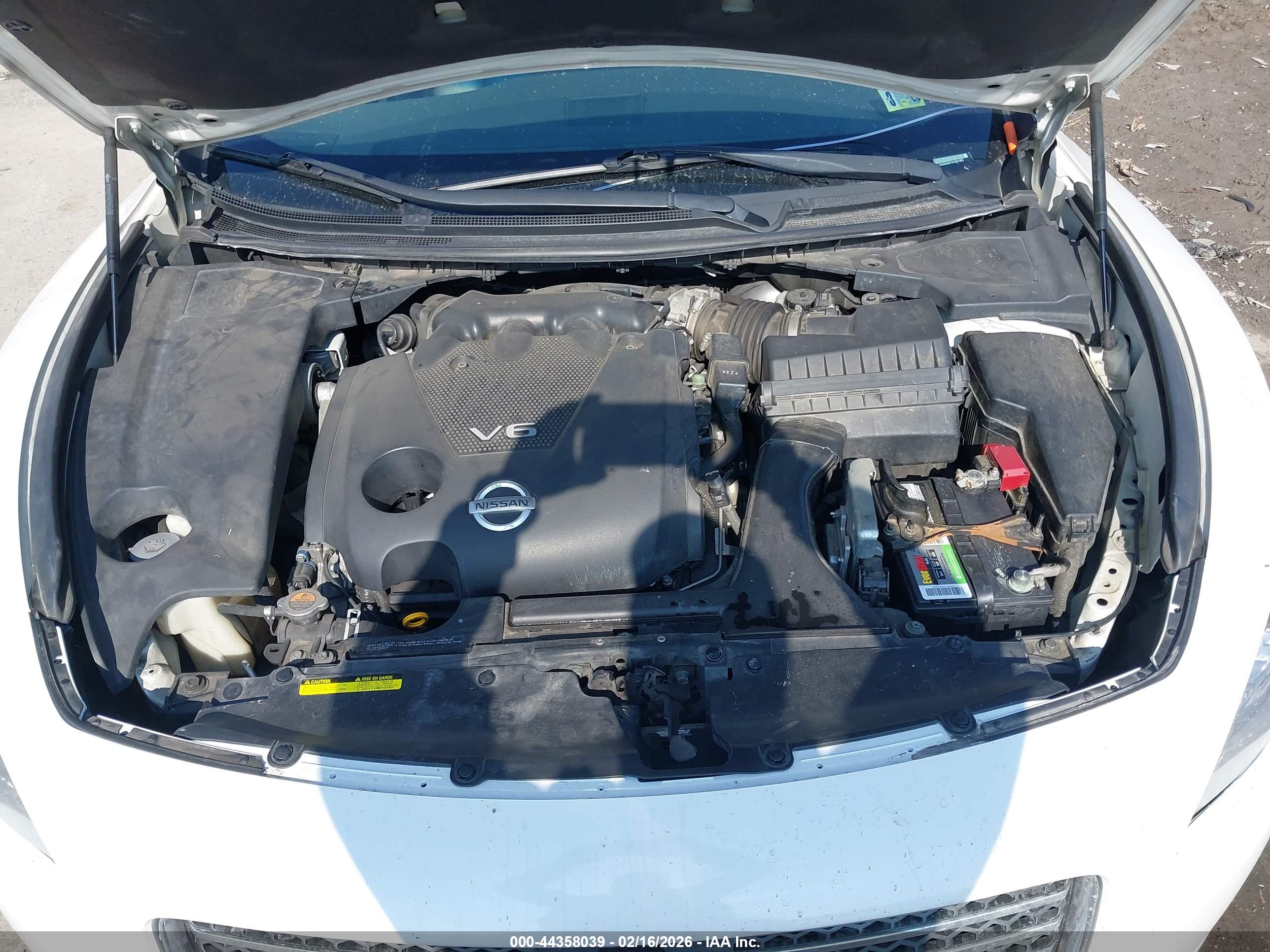 NISSAN MAXIMA image 10