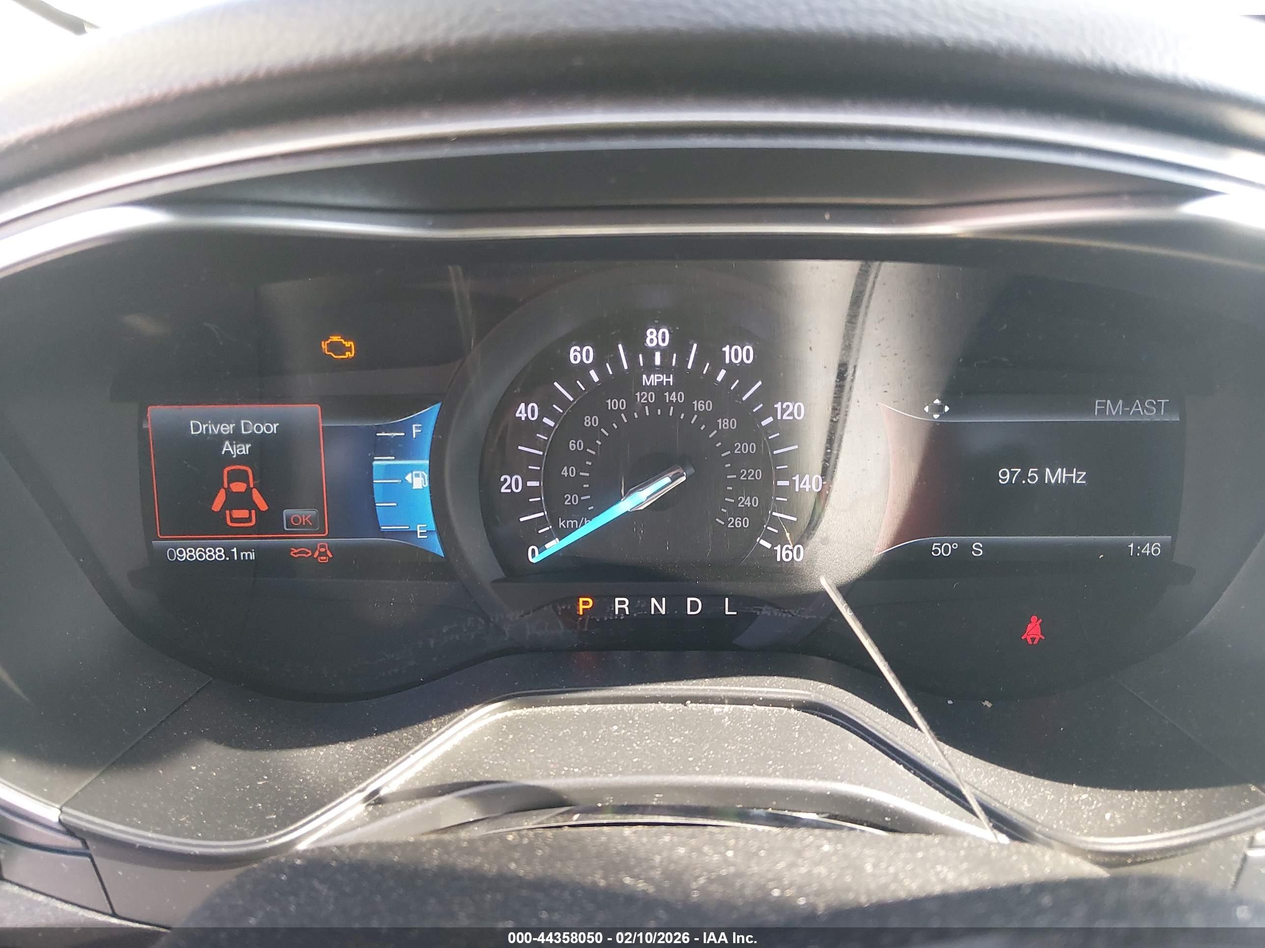 FORD FUSION image 7