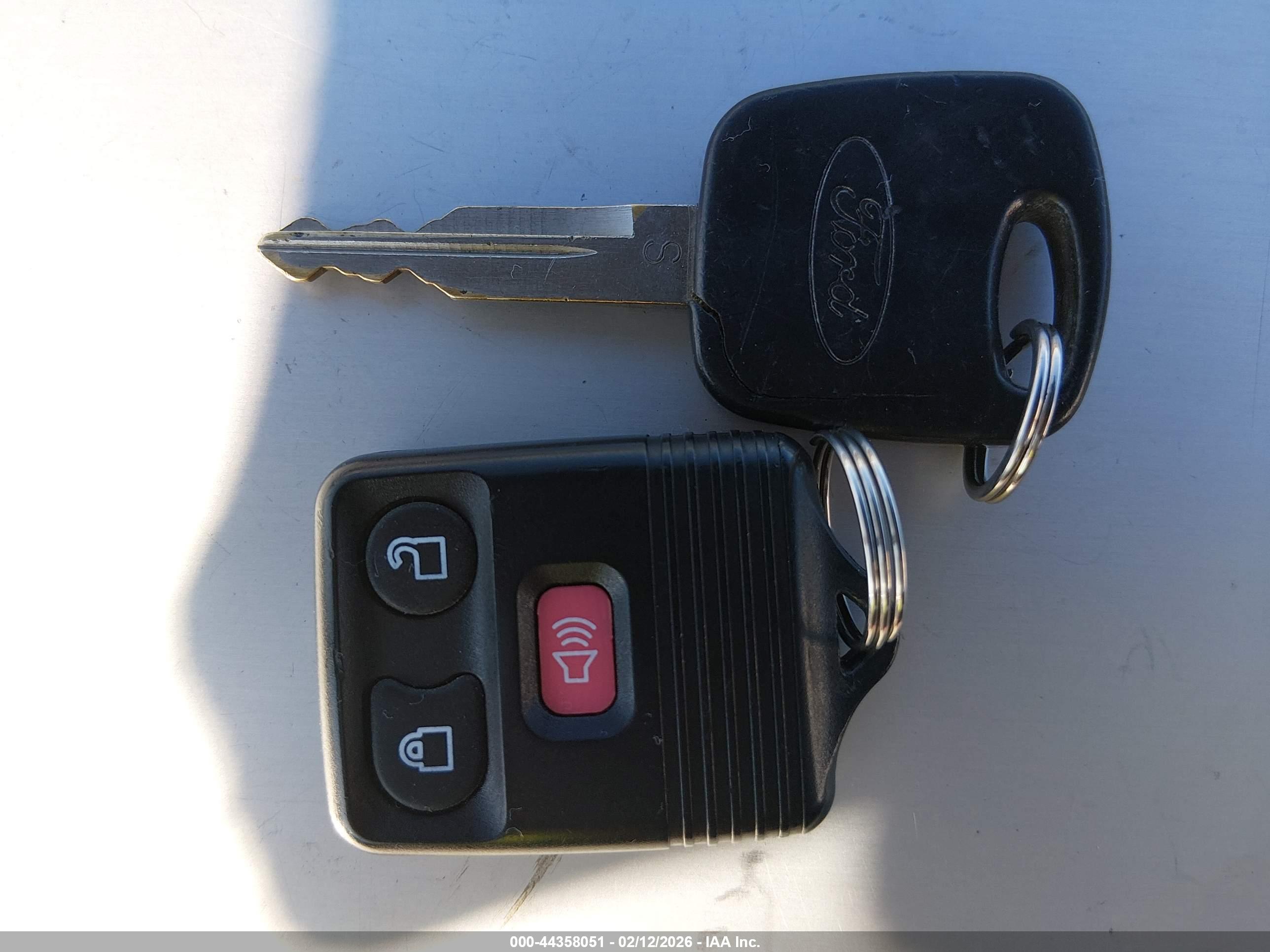 FORD EXPEDITION image 11