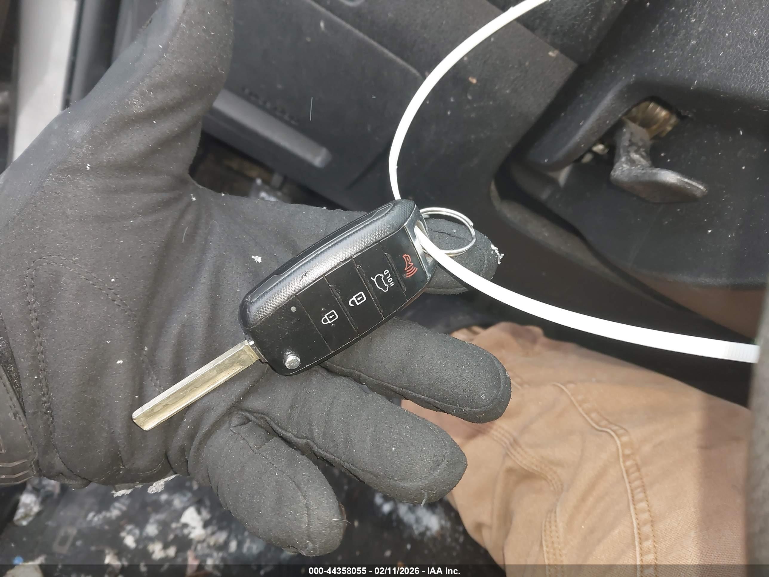 KIA SORENTO image 11