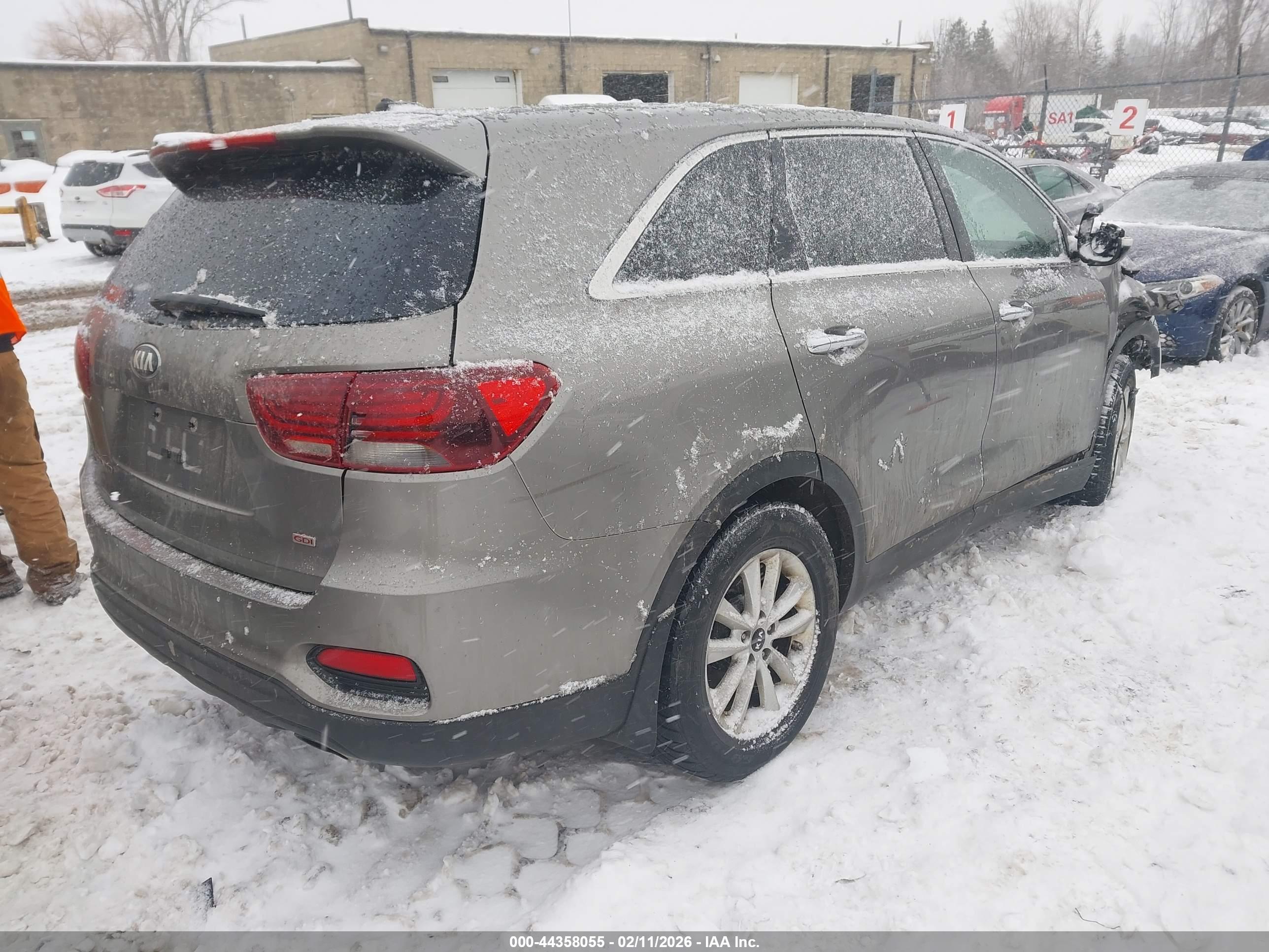 KIA SORENTO image 4