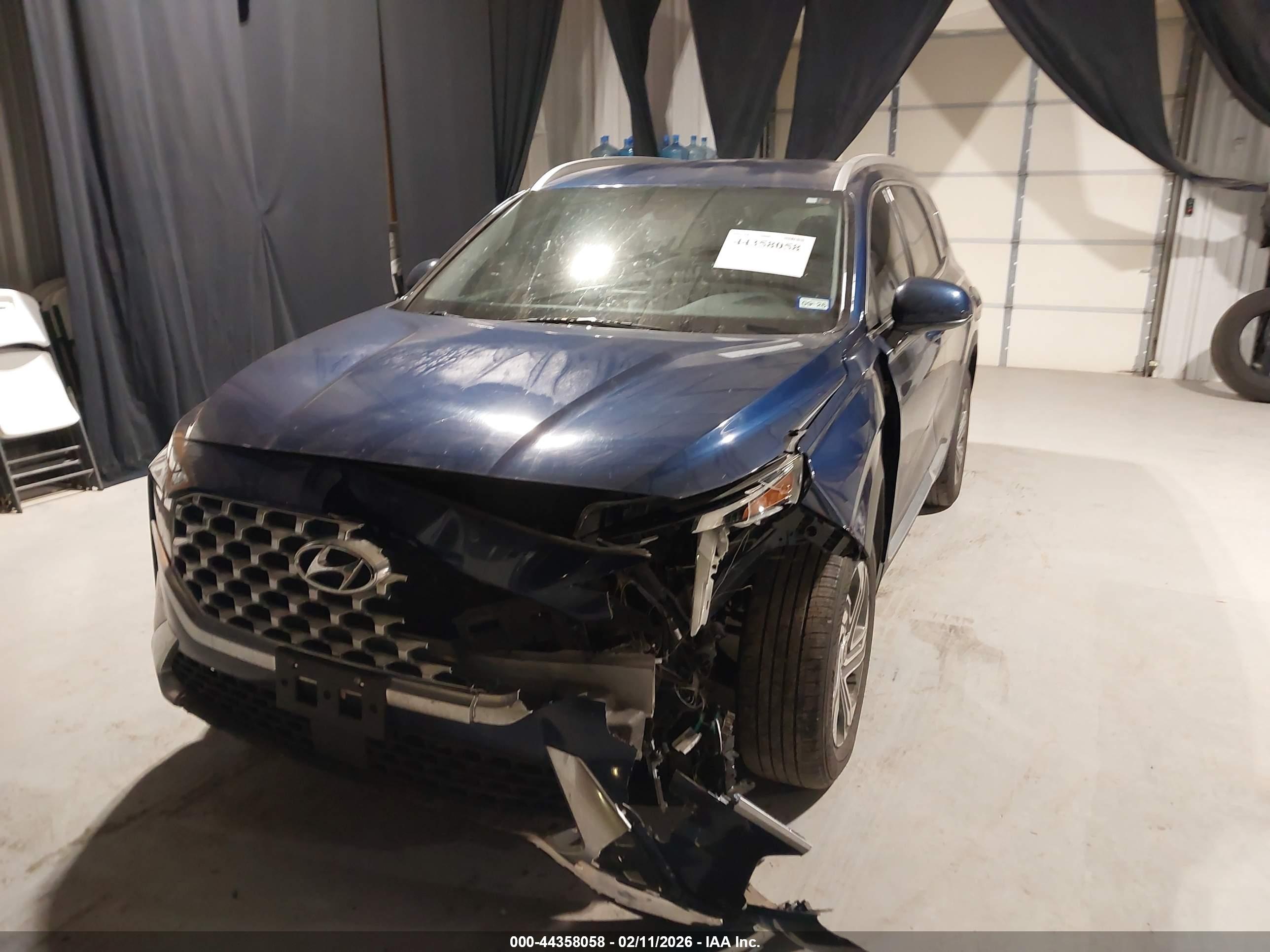HYUNDAI SANTA image 2
