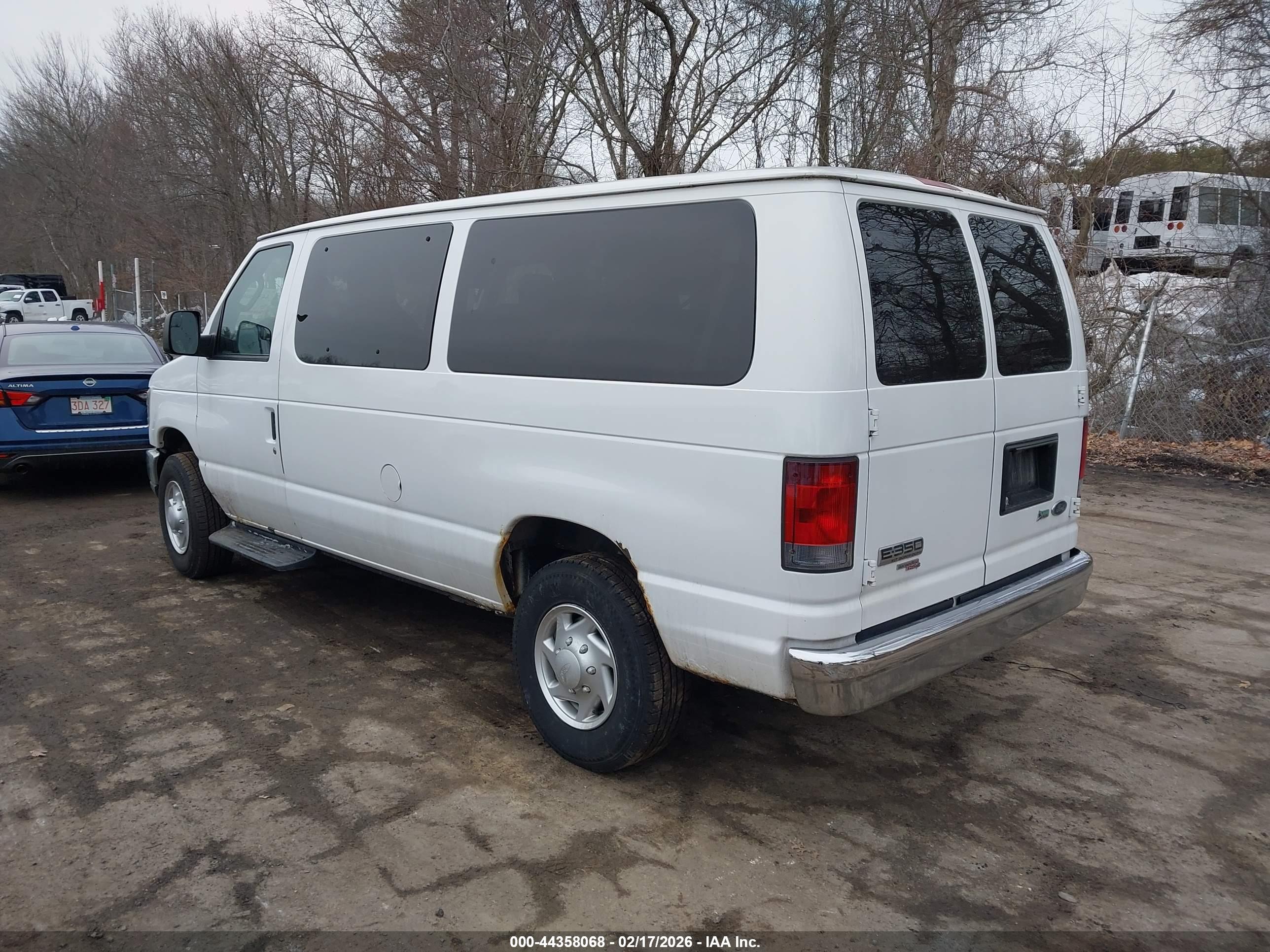 FORD E-350 image 3