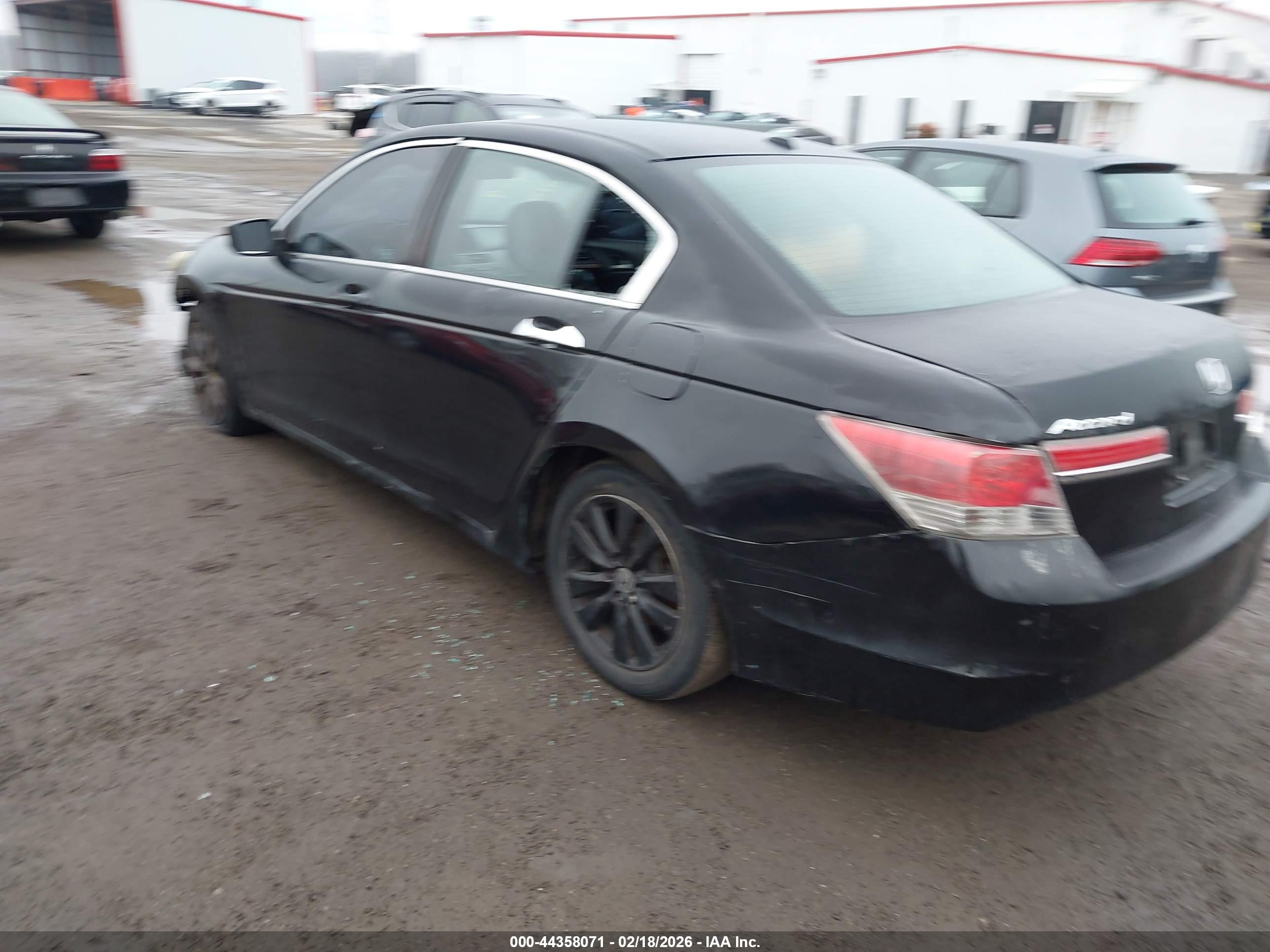 HONDA ACCORD image 3