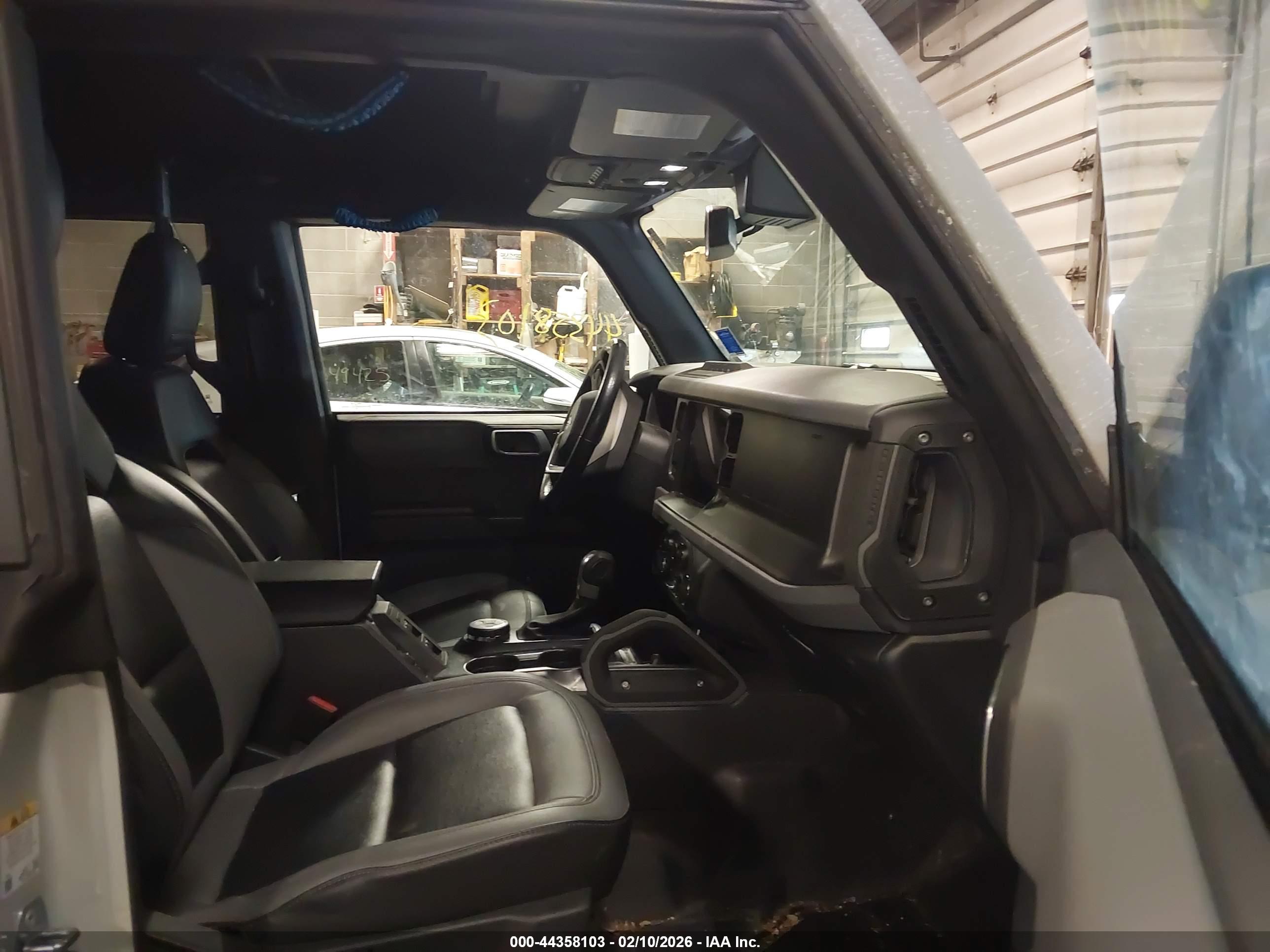 FORD BRONCO image 5