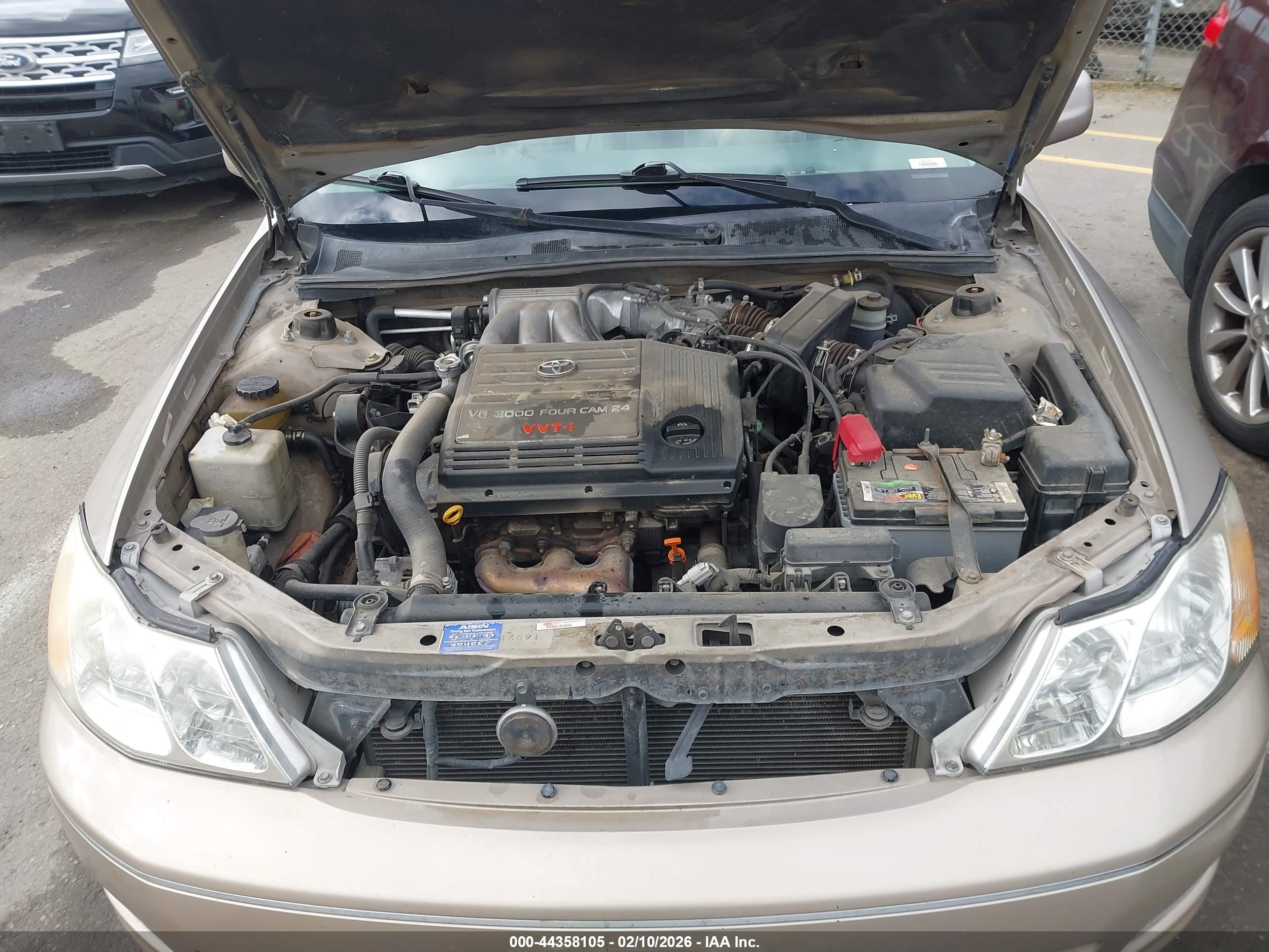 TOYOTA AVALON image 10