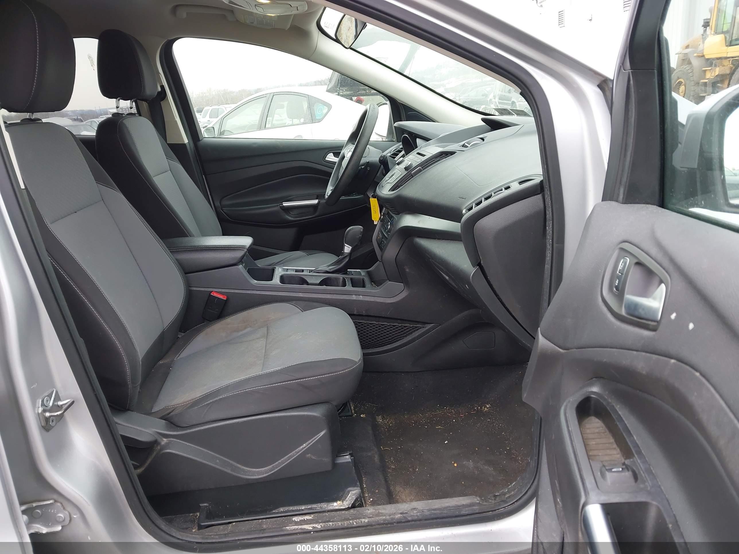 FORD ESCAPE image 5