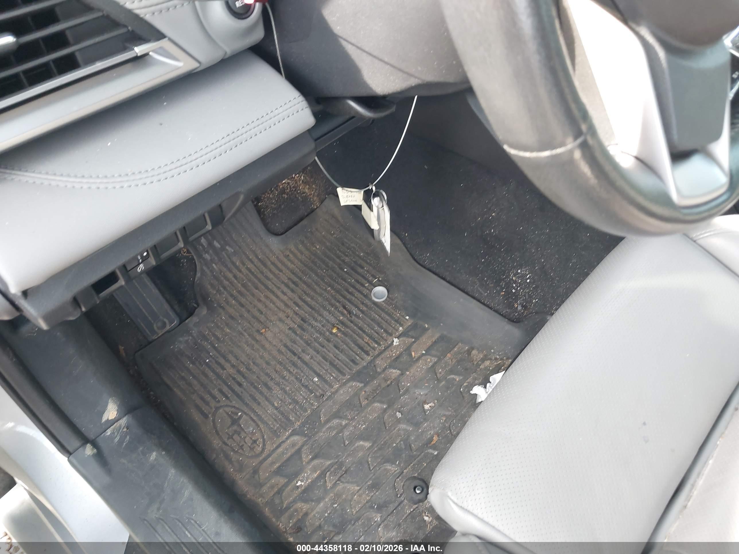 SUBARU LEGACY image 11