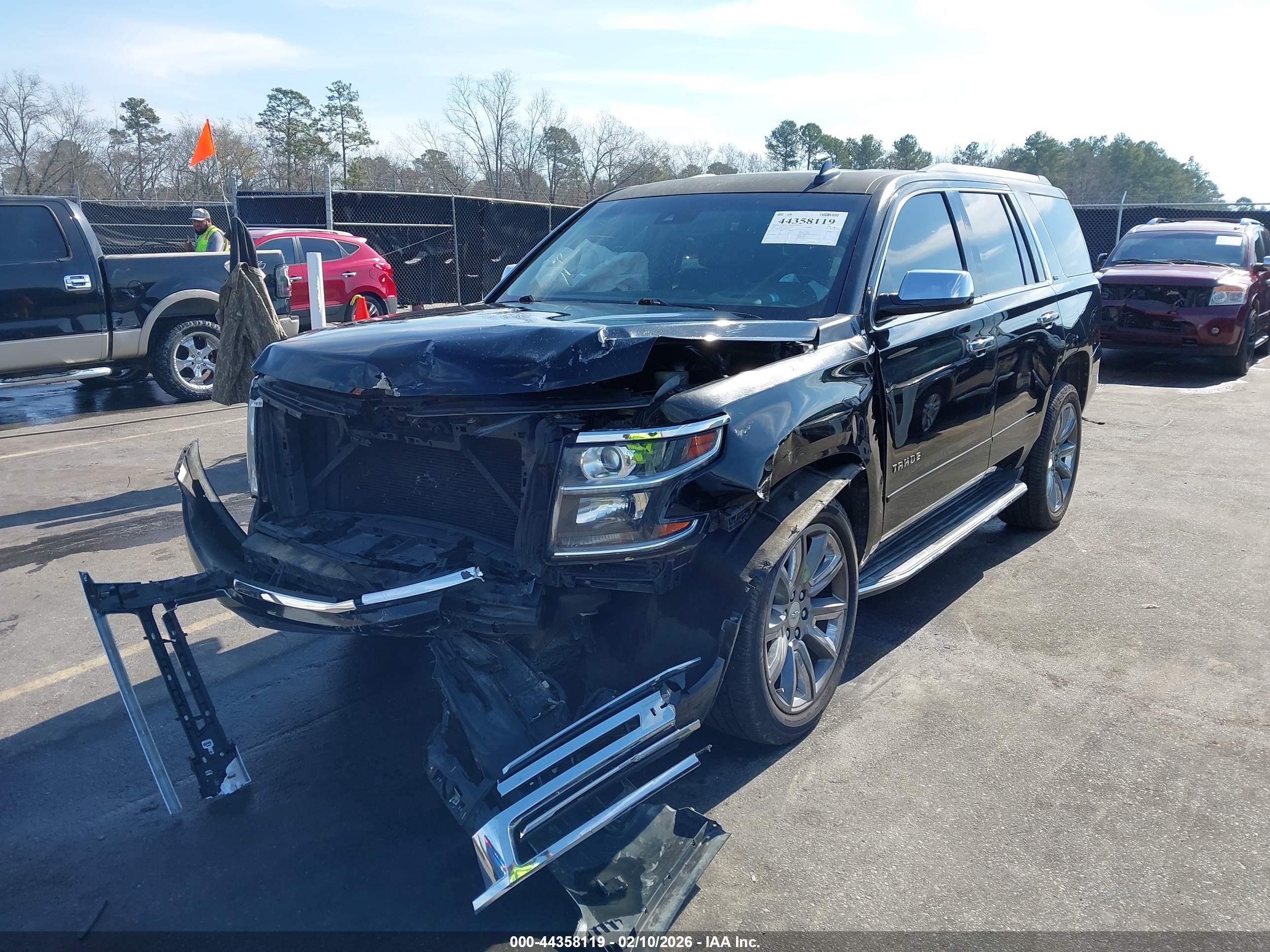 CHEVROLET TAHOE image 2