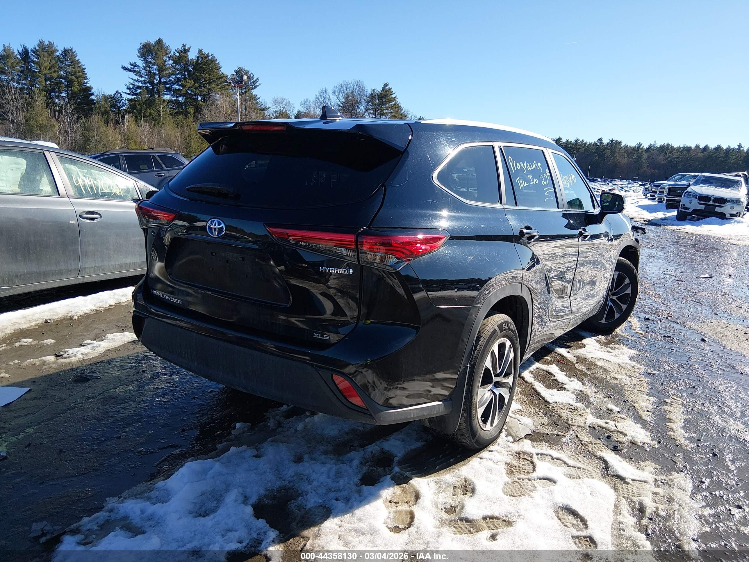 TOYOTA HIGHLANDER image 4