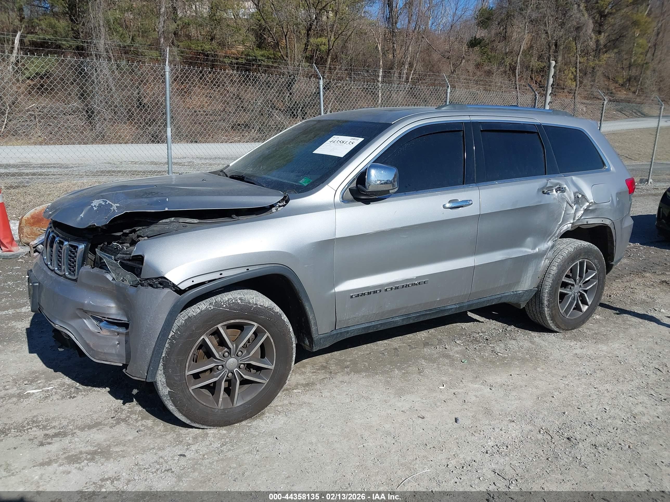 JEEP GRAND image 2