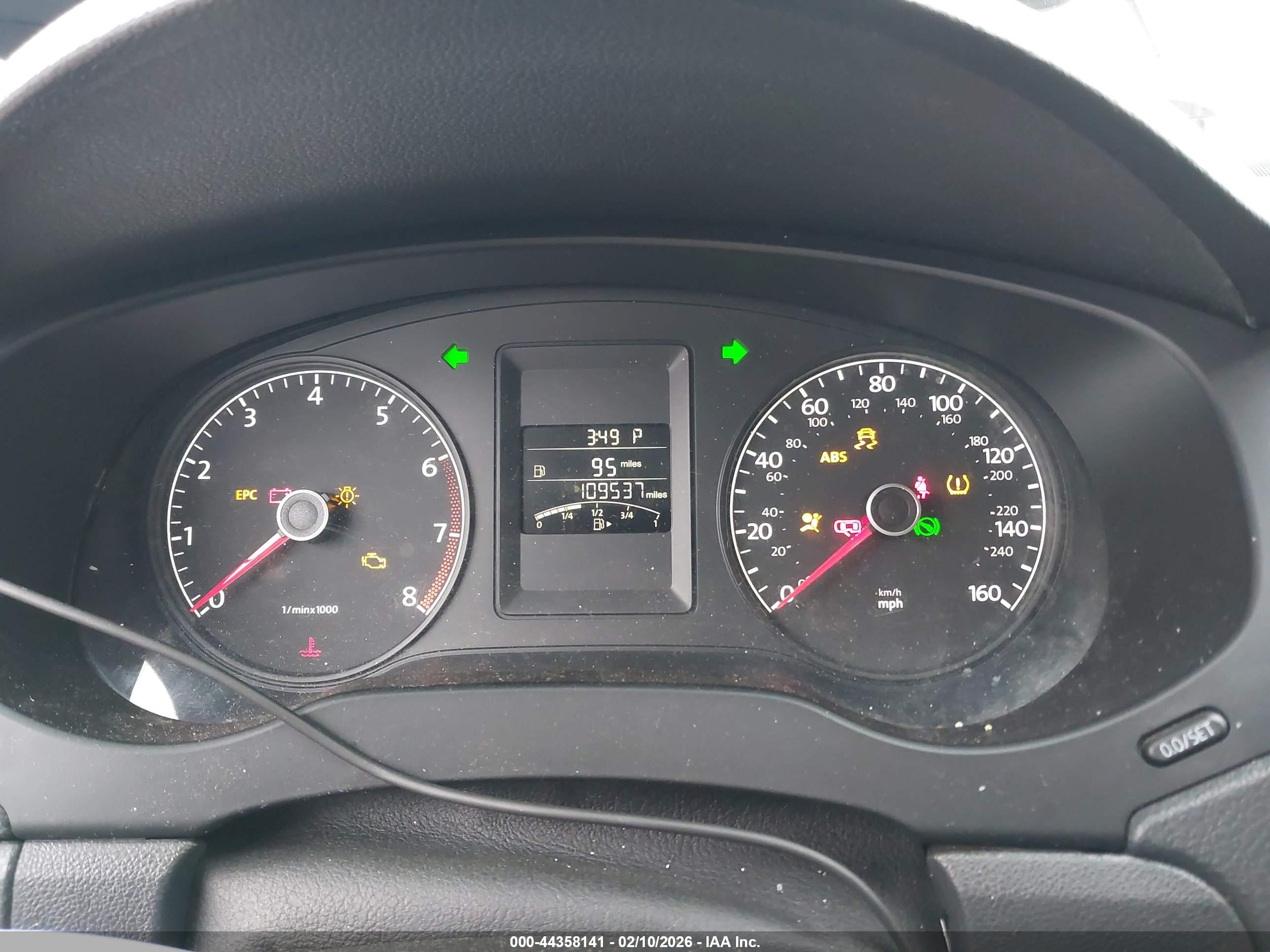 VOLKSWAGEN JETTA image 7