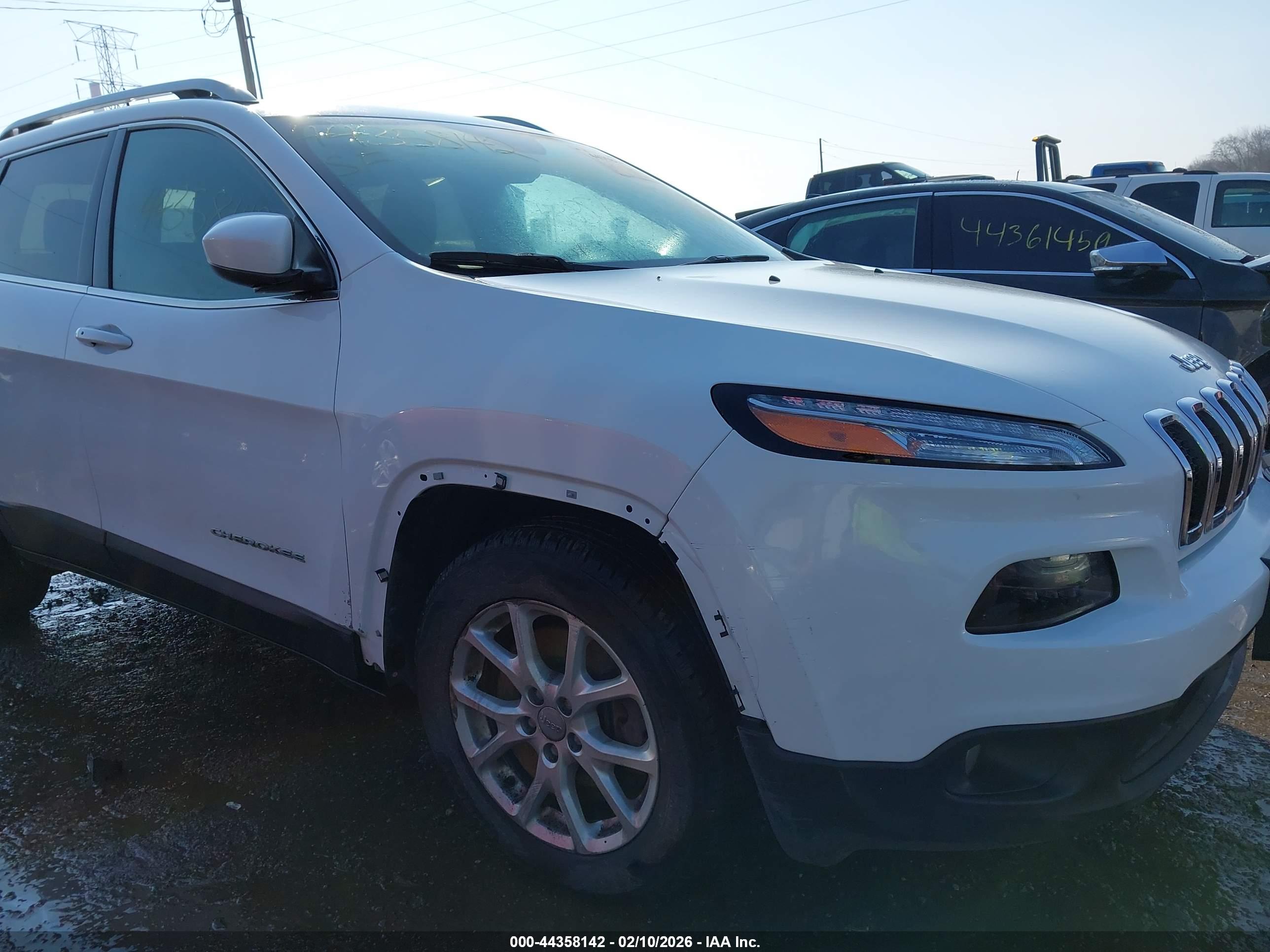 JEEP CHEROKEE image 6