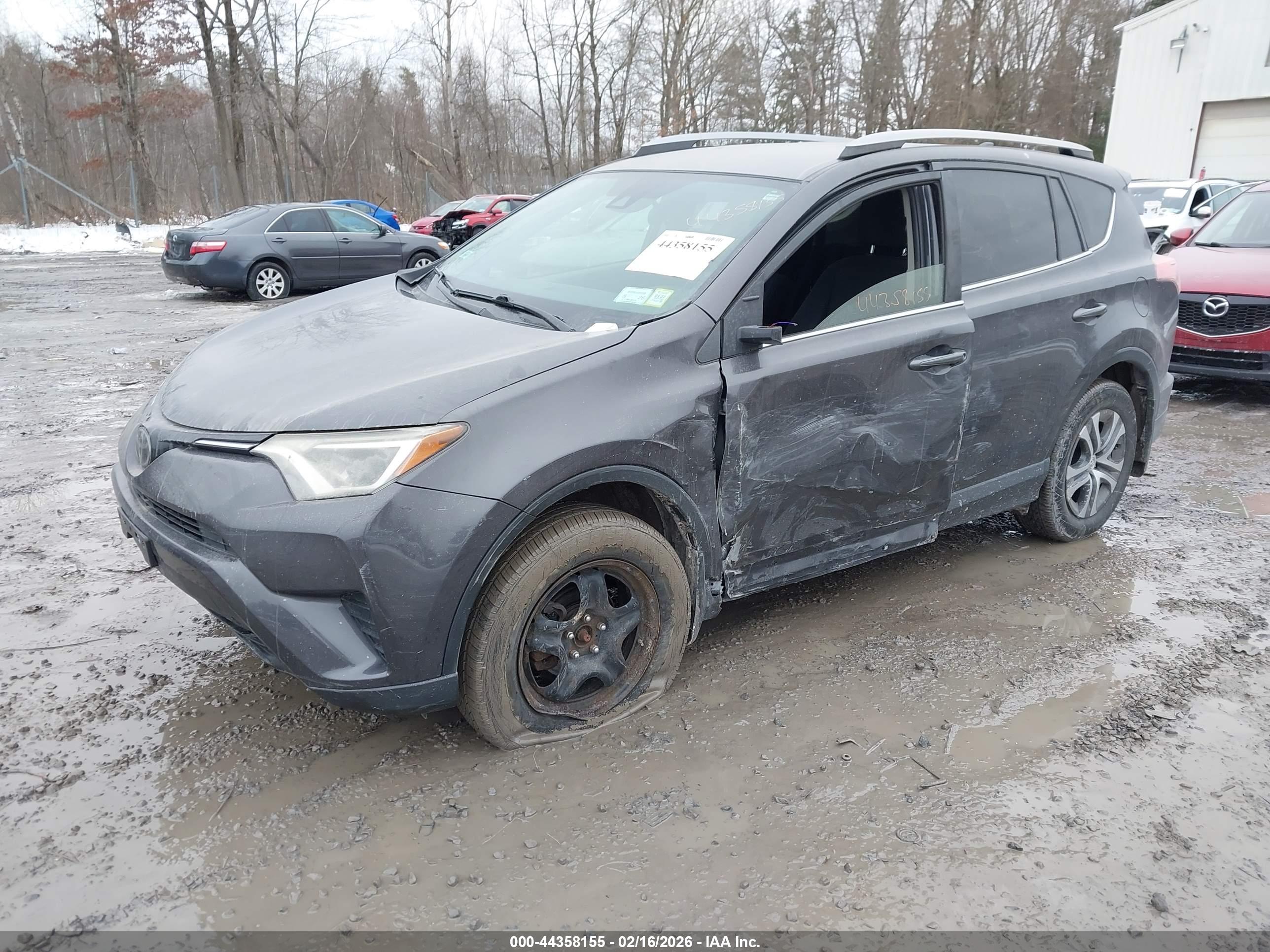 TOYOTA RAV4 image 2