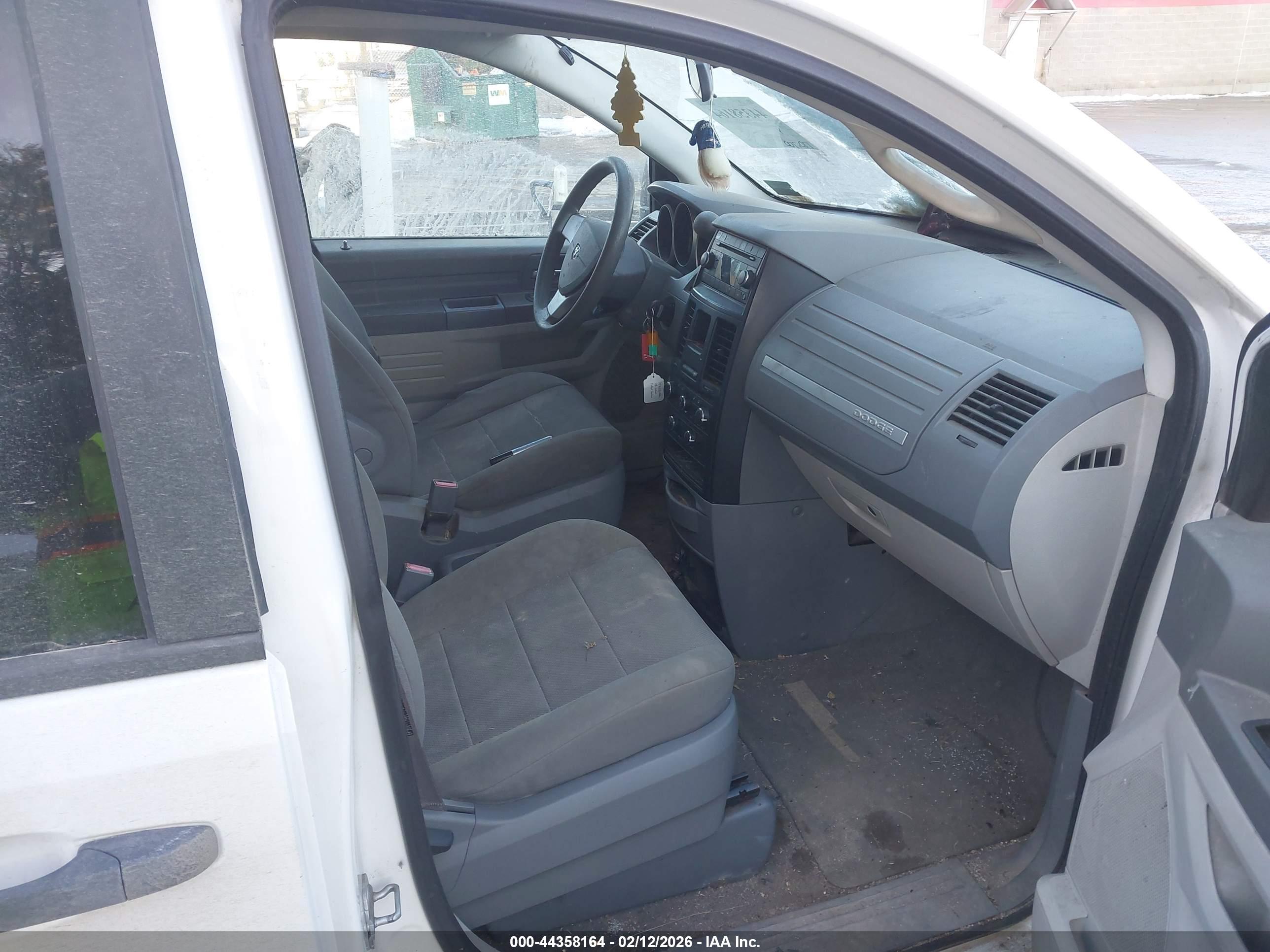 DODGE GRAND image 5